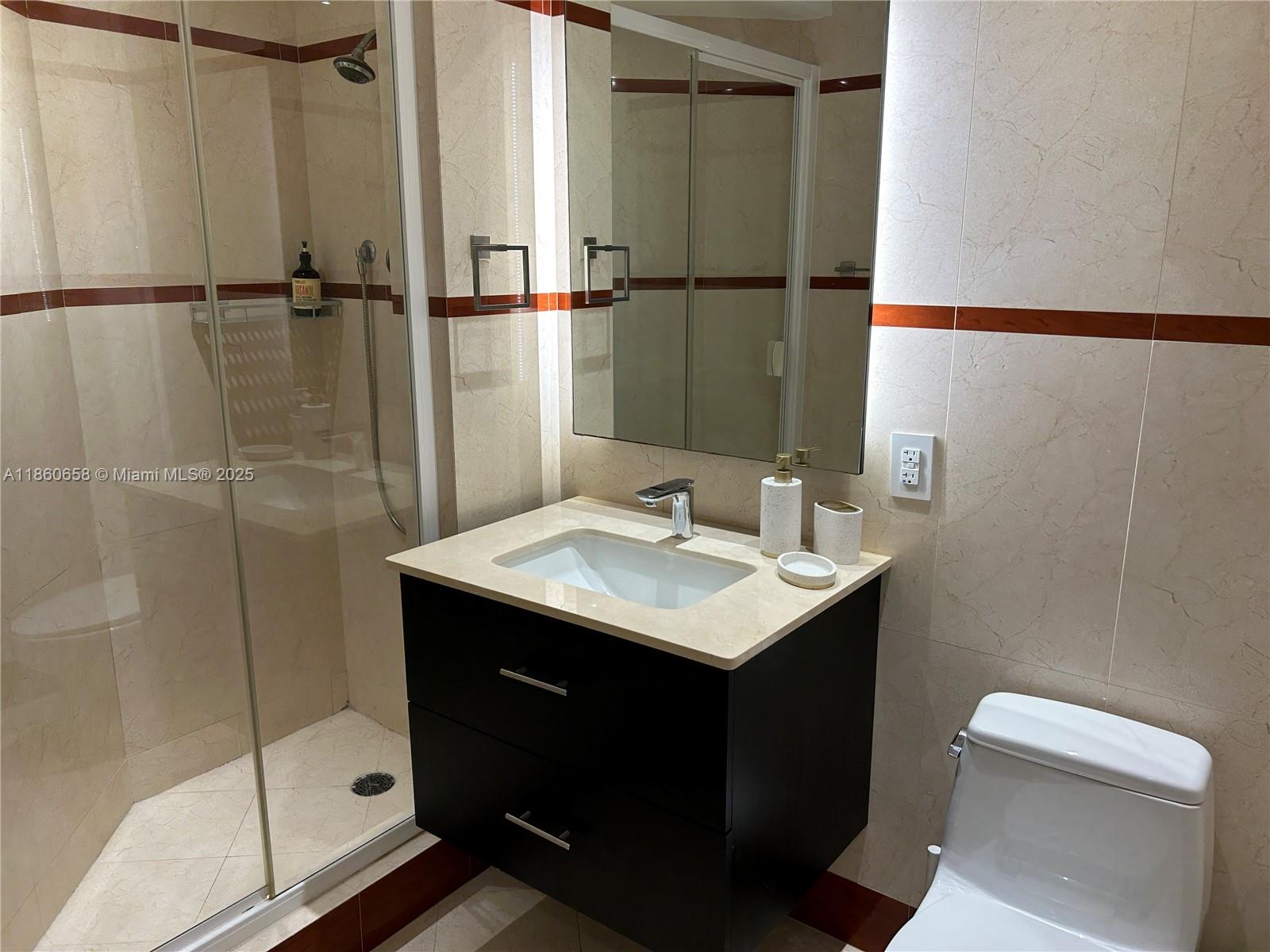 110 Washington Ave #2421, Miami Beach FL 33139