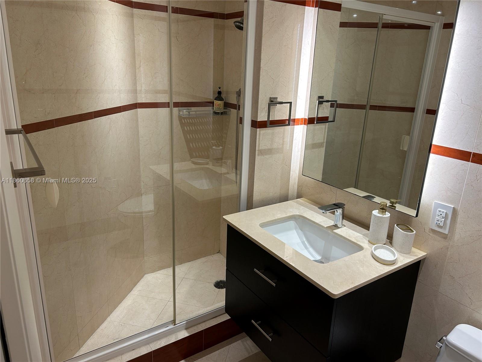 110 Washington Ave #2421, Miami Beach FL 33139