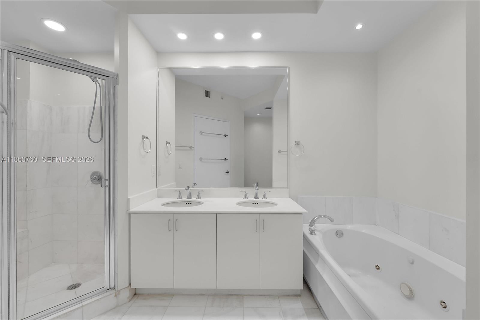 1 Century Ln #202, Miami Beach FL 33139