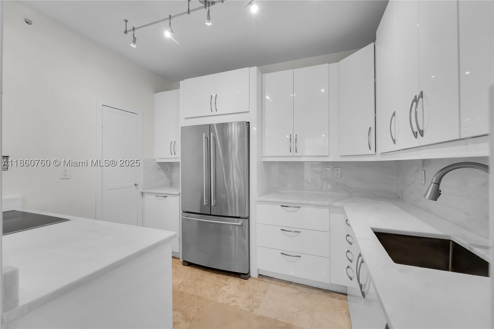 1 Century Ln #202, Miami Beach FL 33139