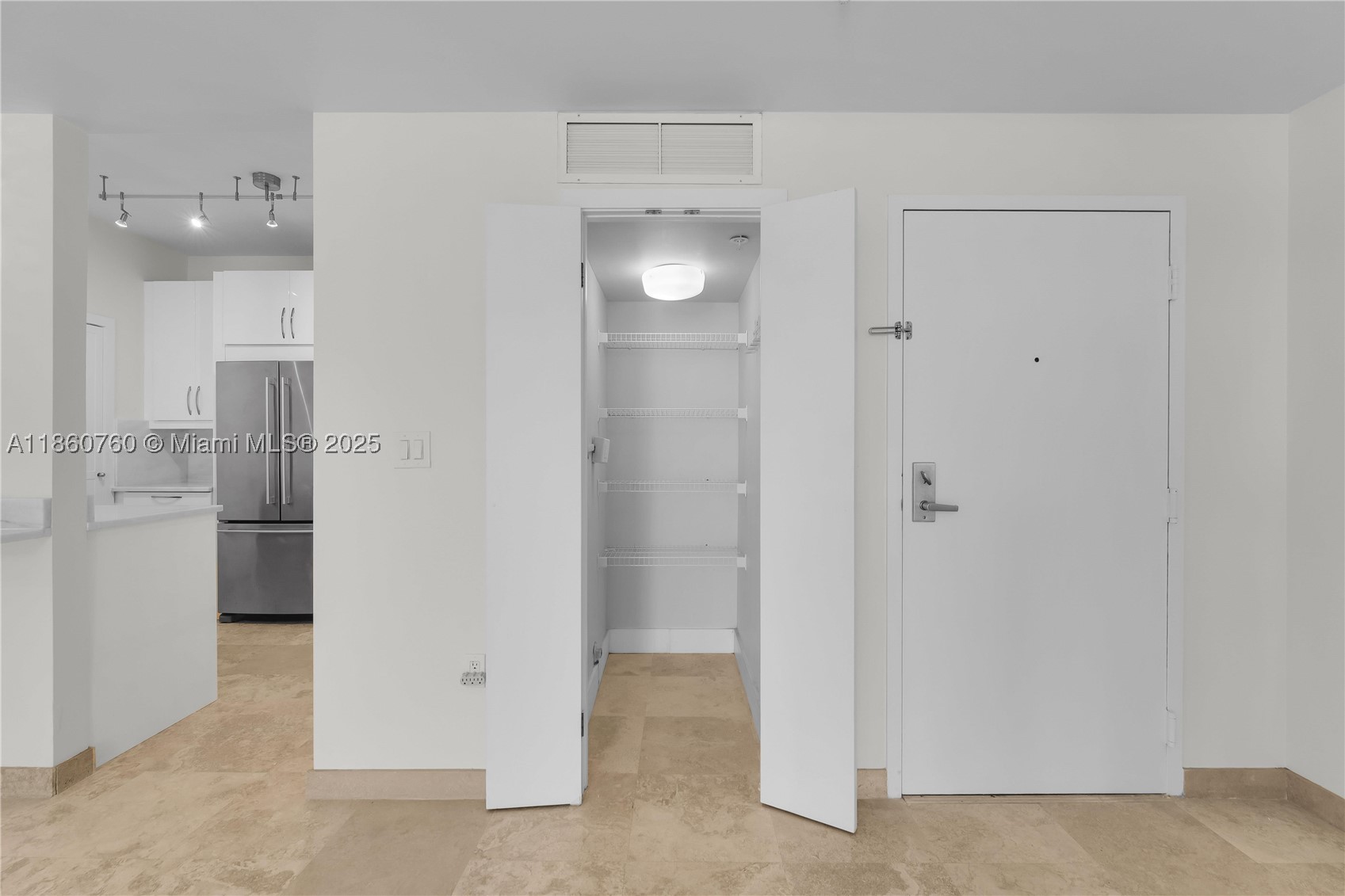 1 Century Ln #202, Miami Beach FL 33139