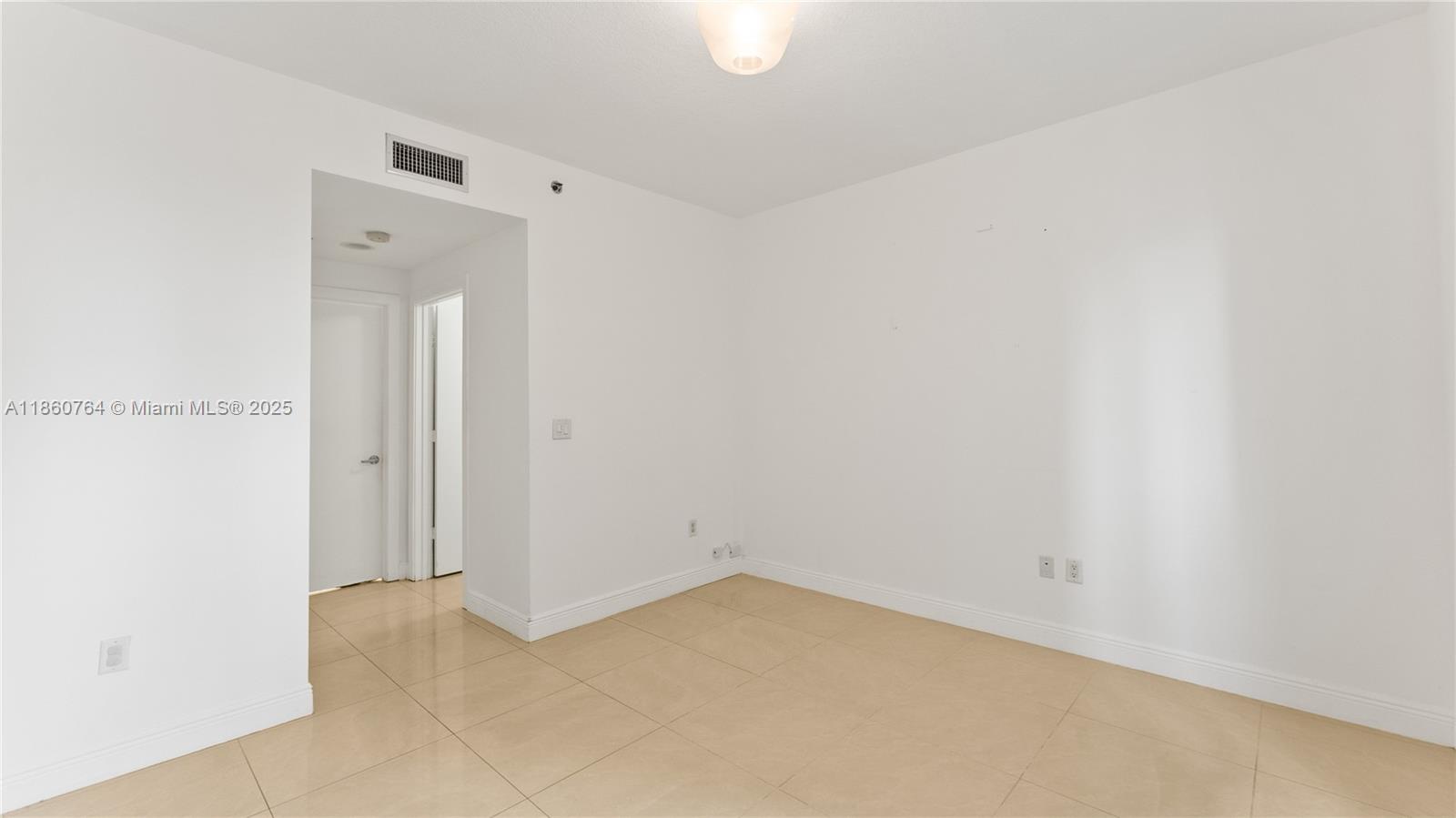 1050 Brickell Ave #2620, Miami FL 33131