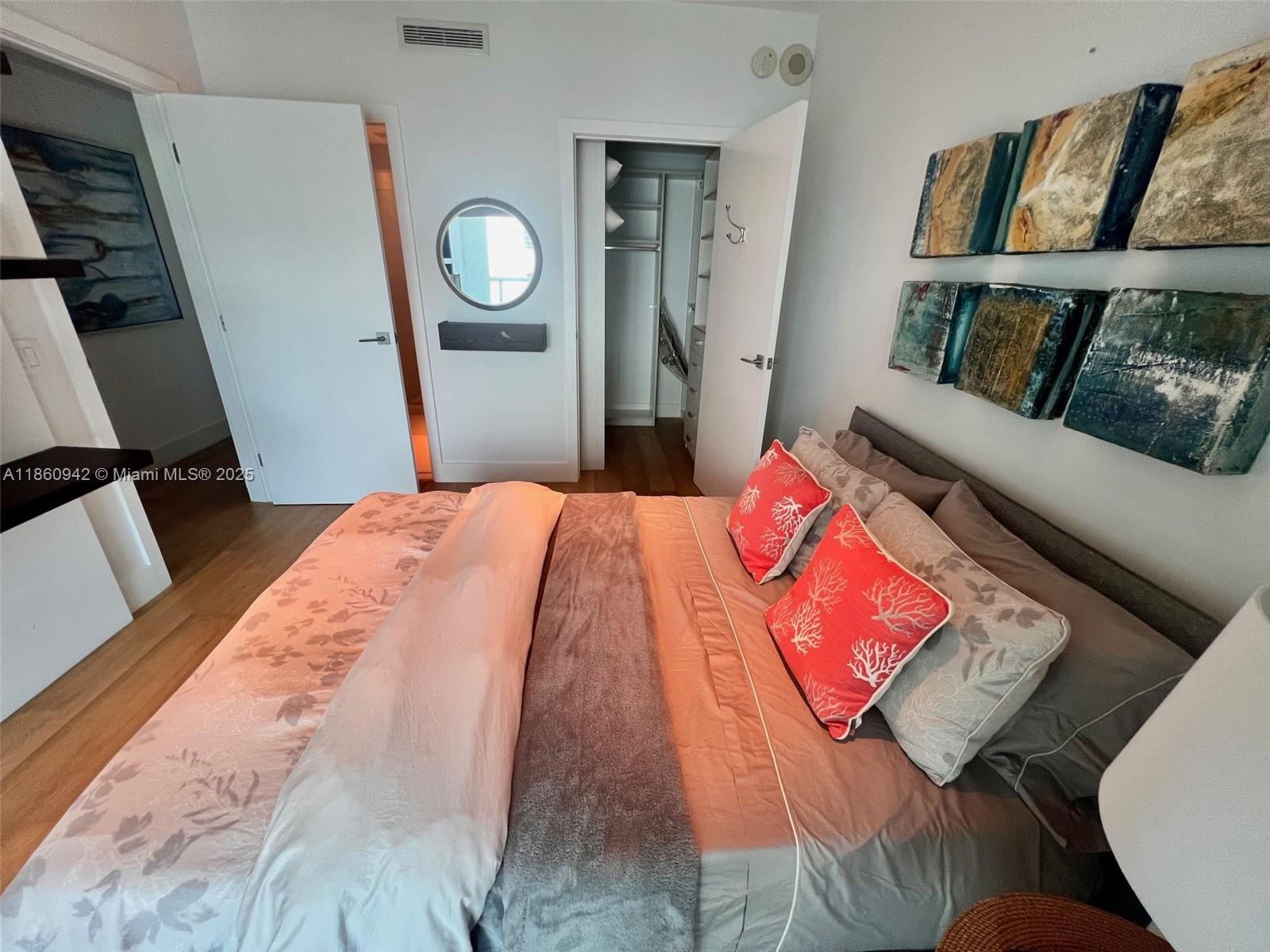 3801 Collins Ave #705, Miami Beach FL 33140
