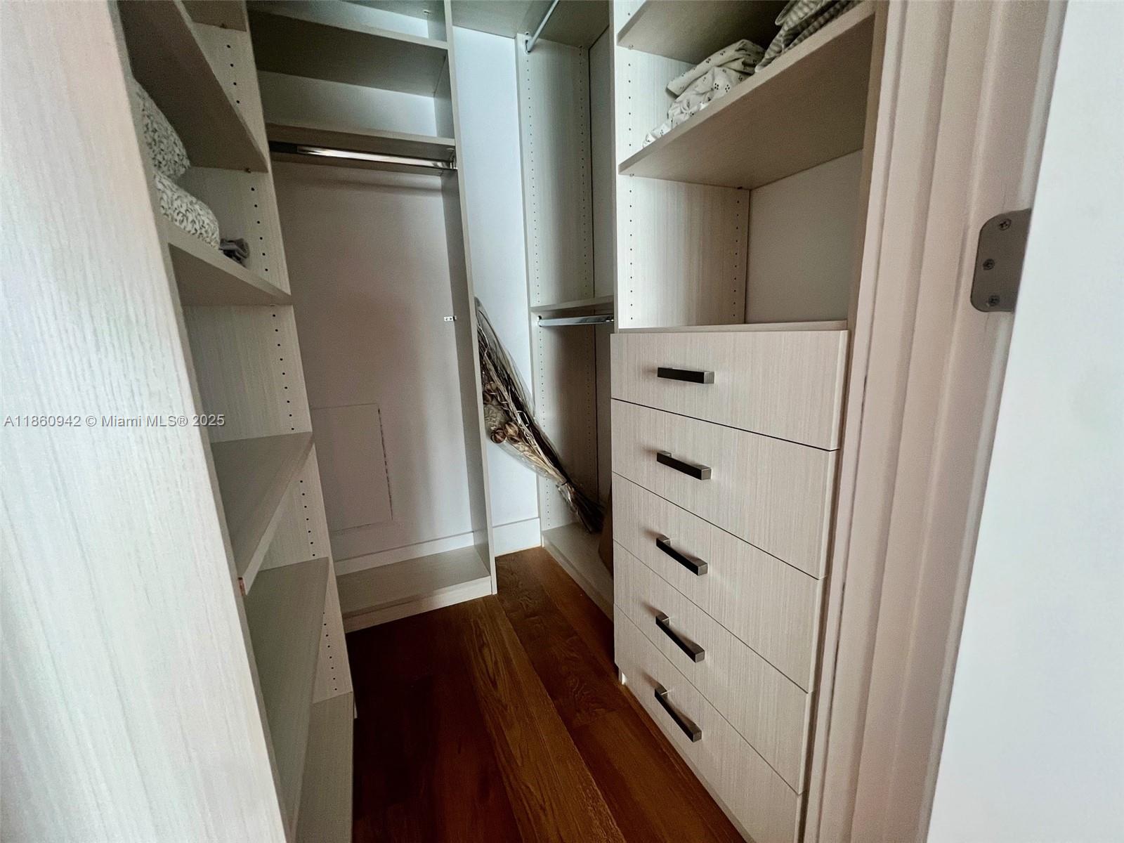 3801 Collins Ave #705, Miami Beach FL 33140