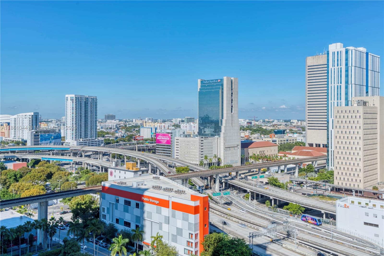 350 S Miami Ave #2105, Miami FL 33130