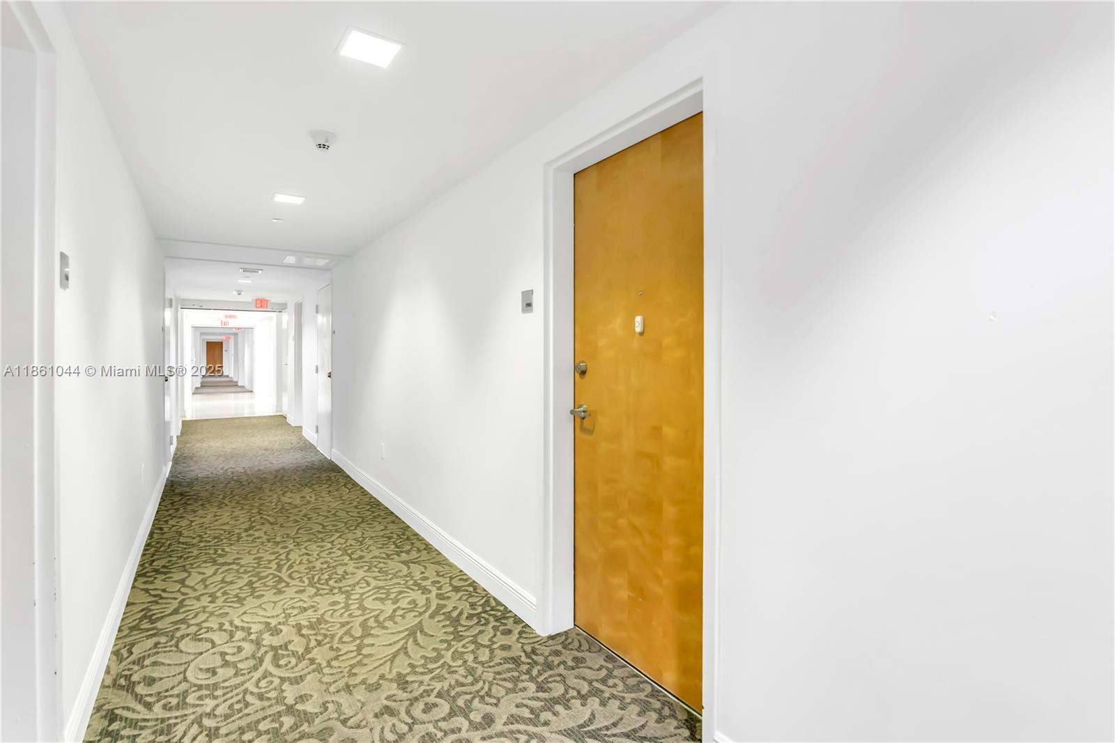 350 S Miami Ave #2105, Miami FL 33130