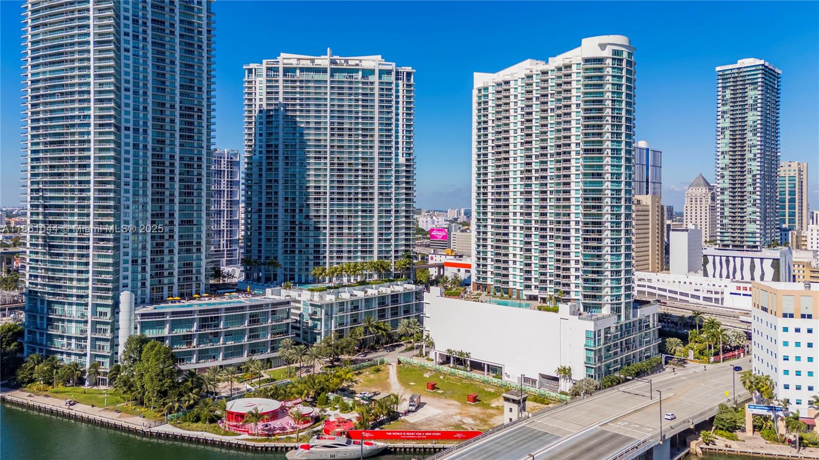 350 S Miami Ave #2105, Miami FL 33130