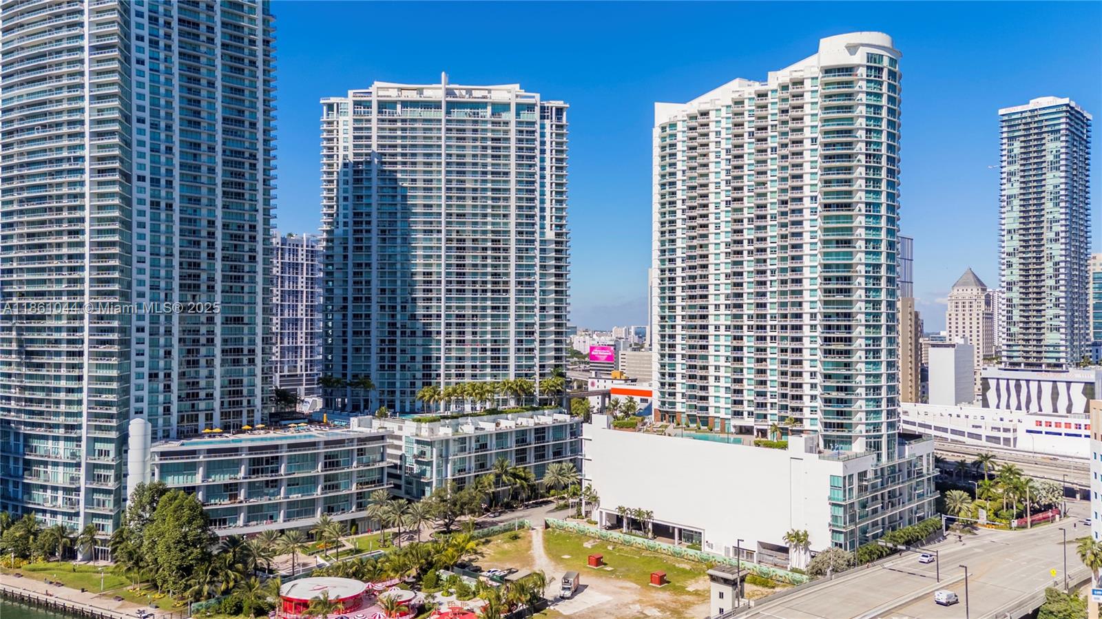 350 S Miami Ave #2105, Miami FL 33130