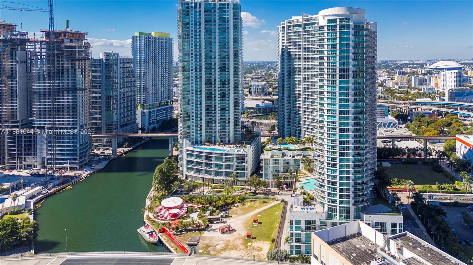 350 S Miami Ave #2105, Miami FL 33130