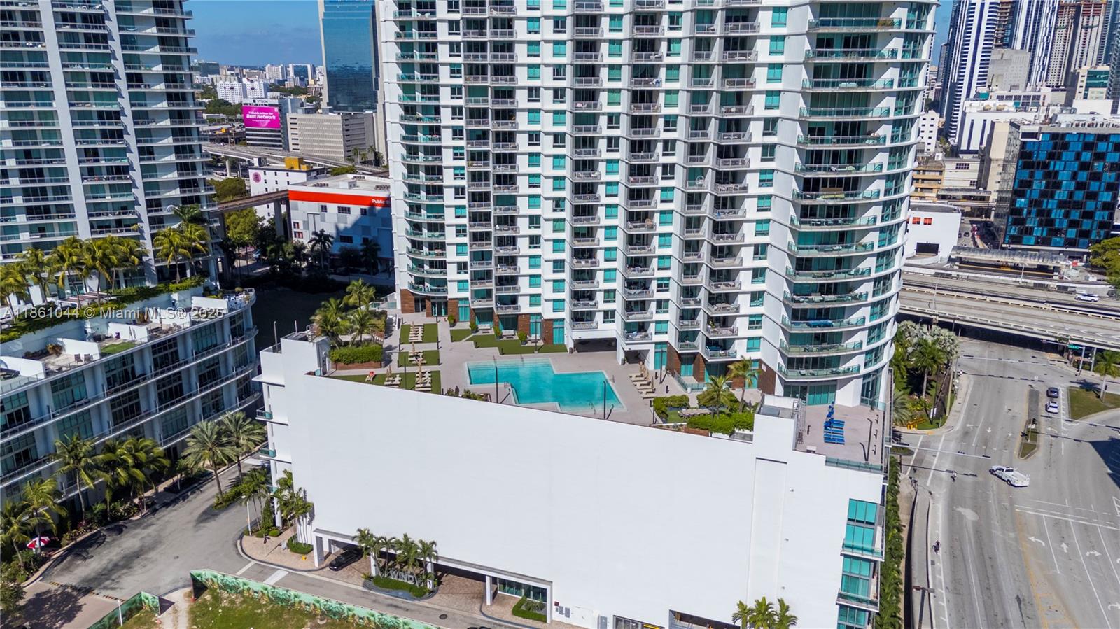 350 S Miami Ave #2105, Miami FL 33130