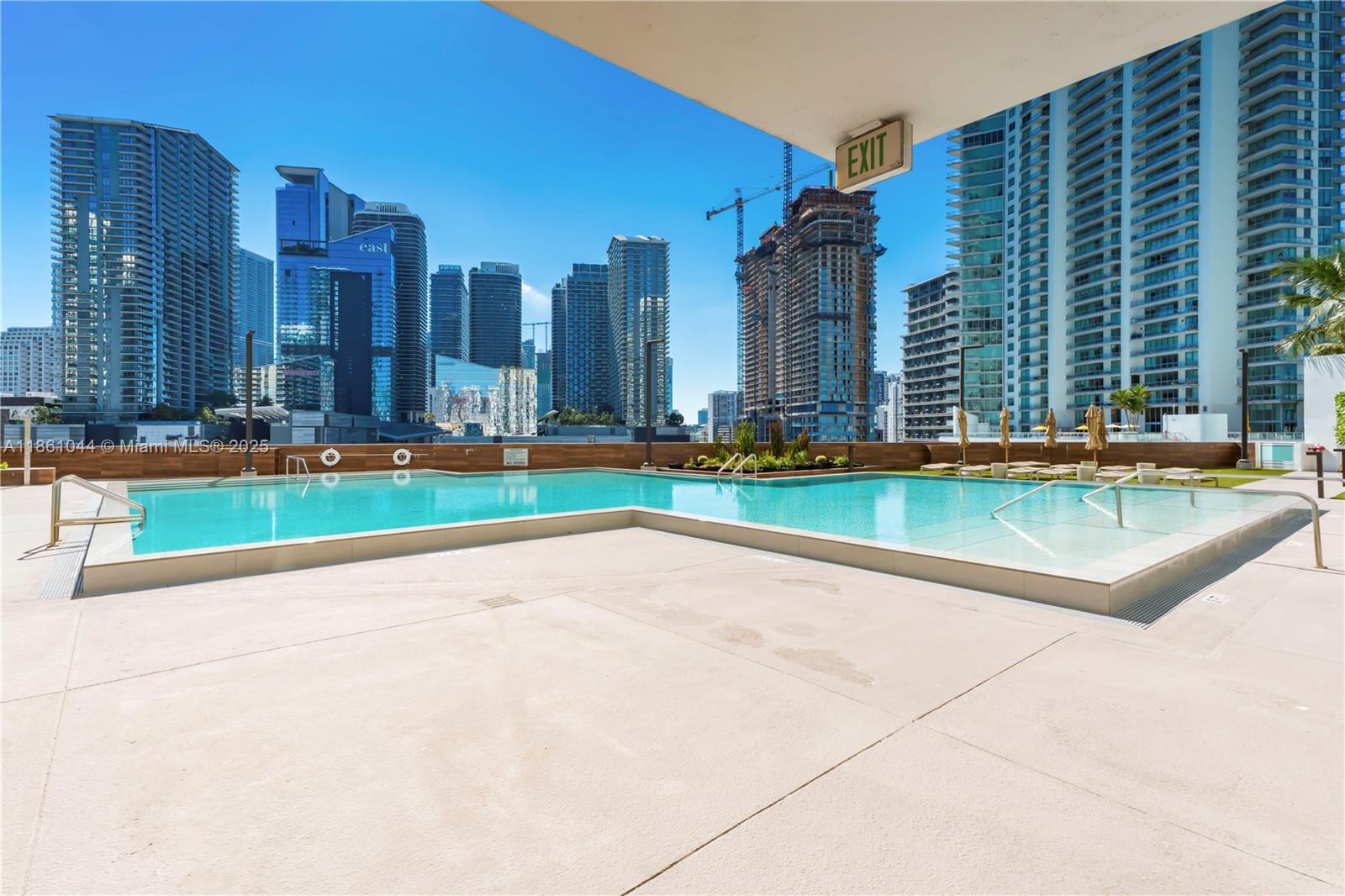 350 S Miami Ave #2105, Miami FL 33130