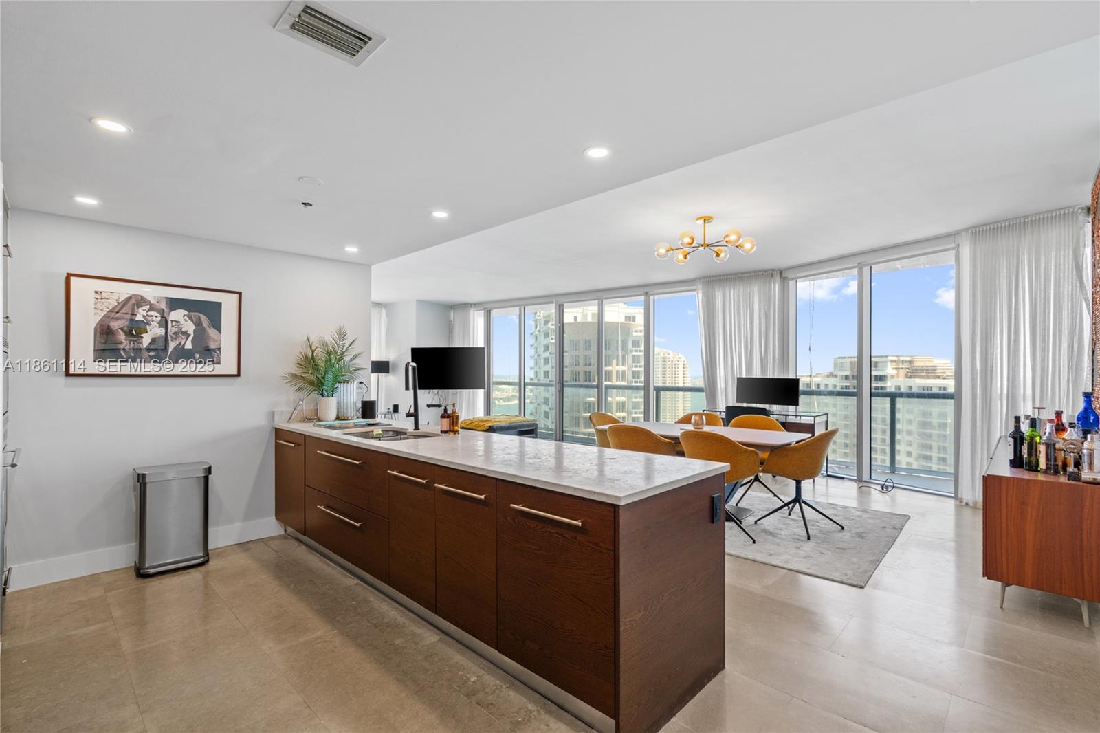 465 Brickell Ave #3201, Miami FL 33131