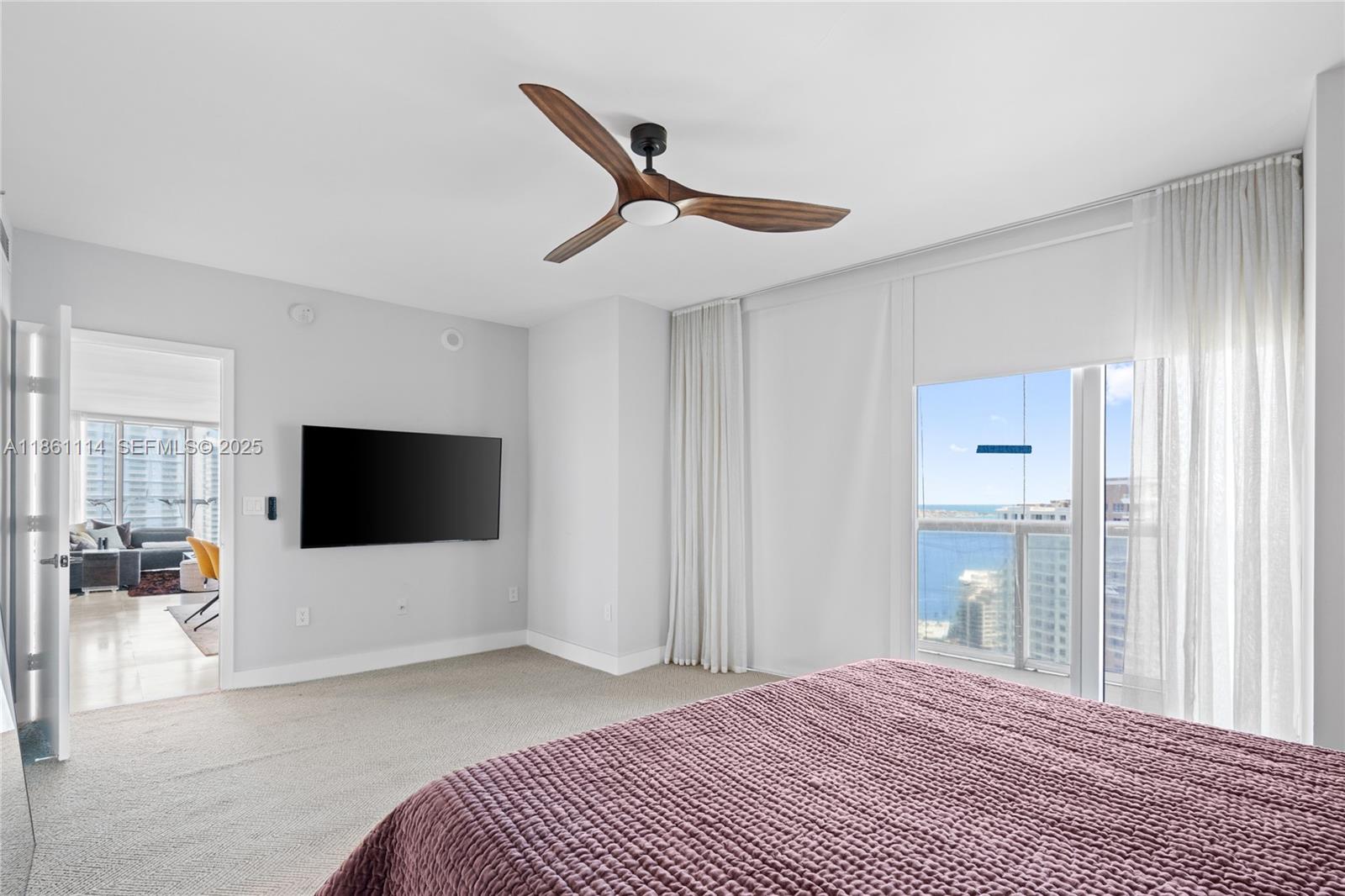 465 Brickell Ave #3201, Miami FL 33131