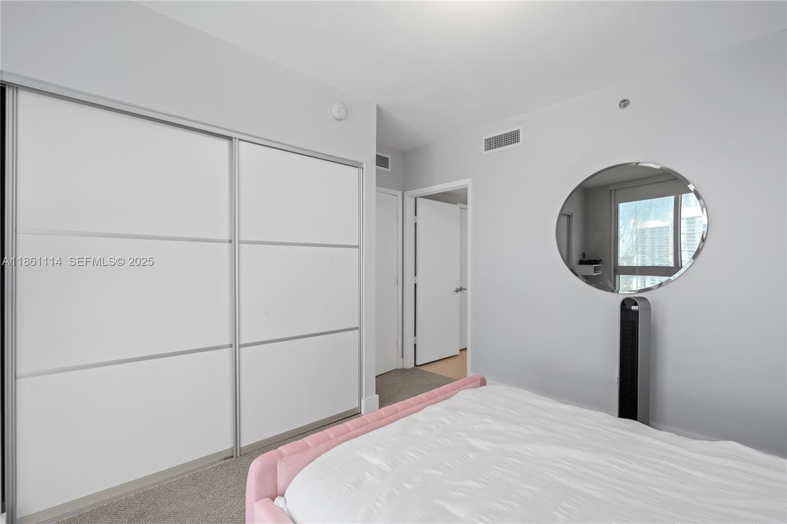 465 Brickell Ave #3201, Miami FL 33131