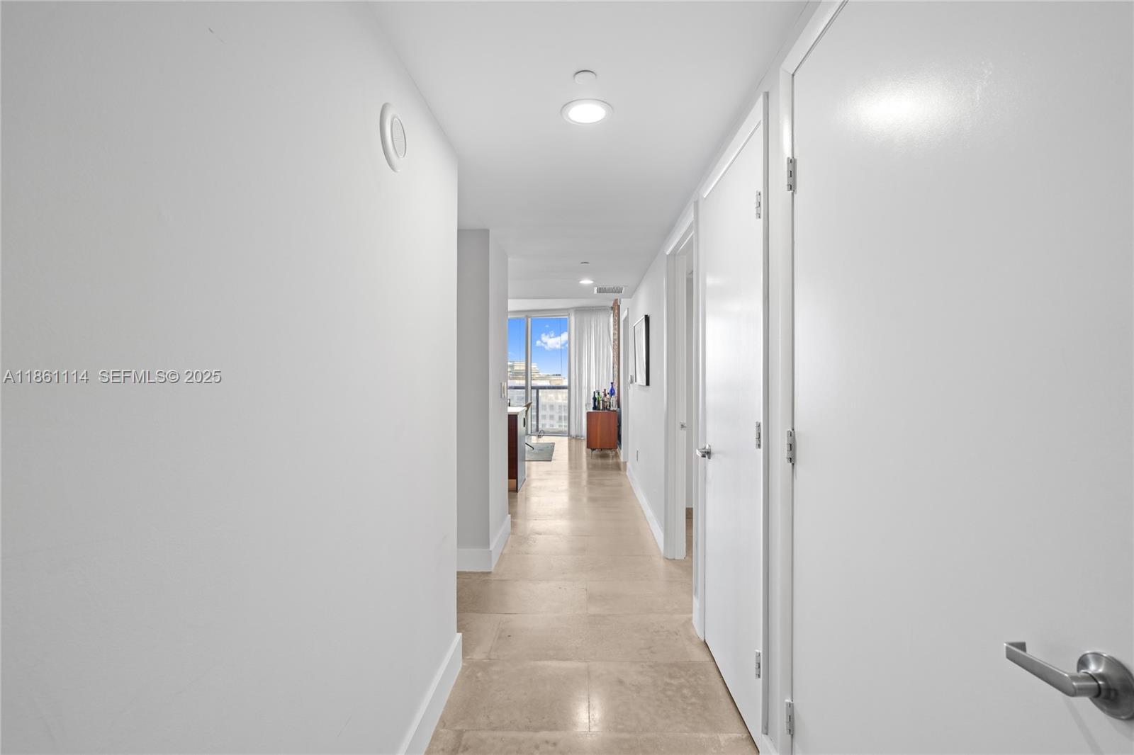 465 Brickell Ave #3201, Miami FL 33131
