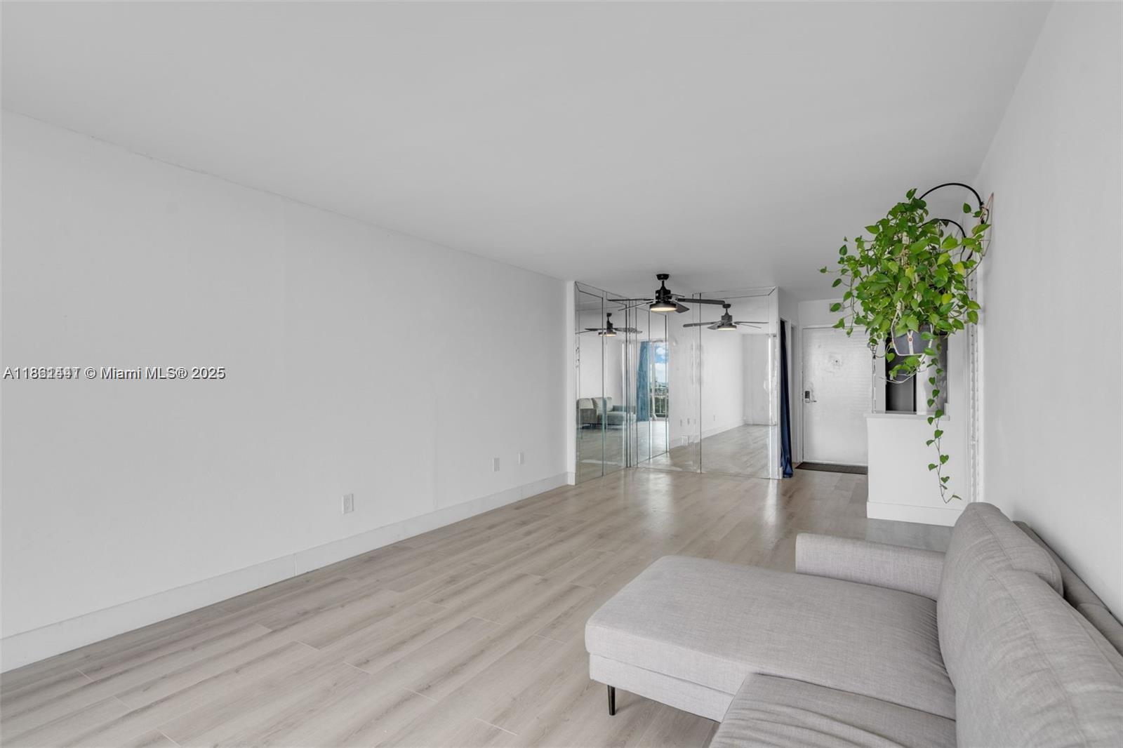 6900 Bay Dr #11F, Miami Beach FL 33141