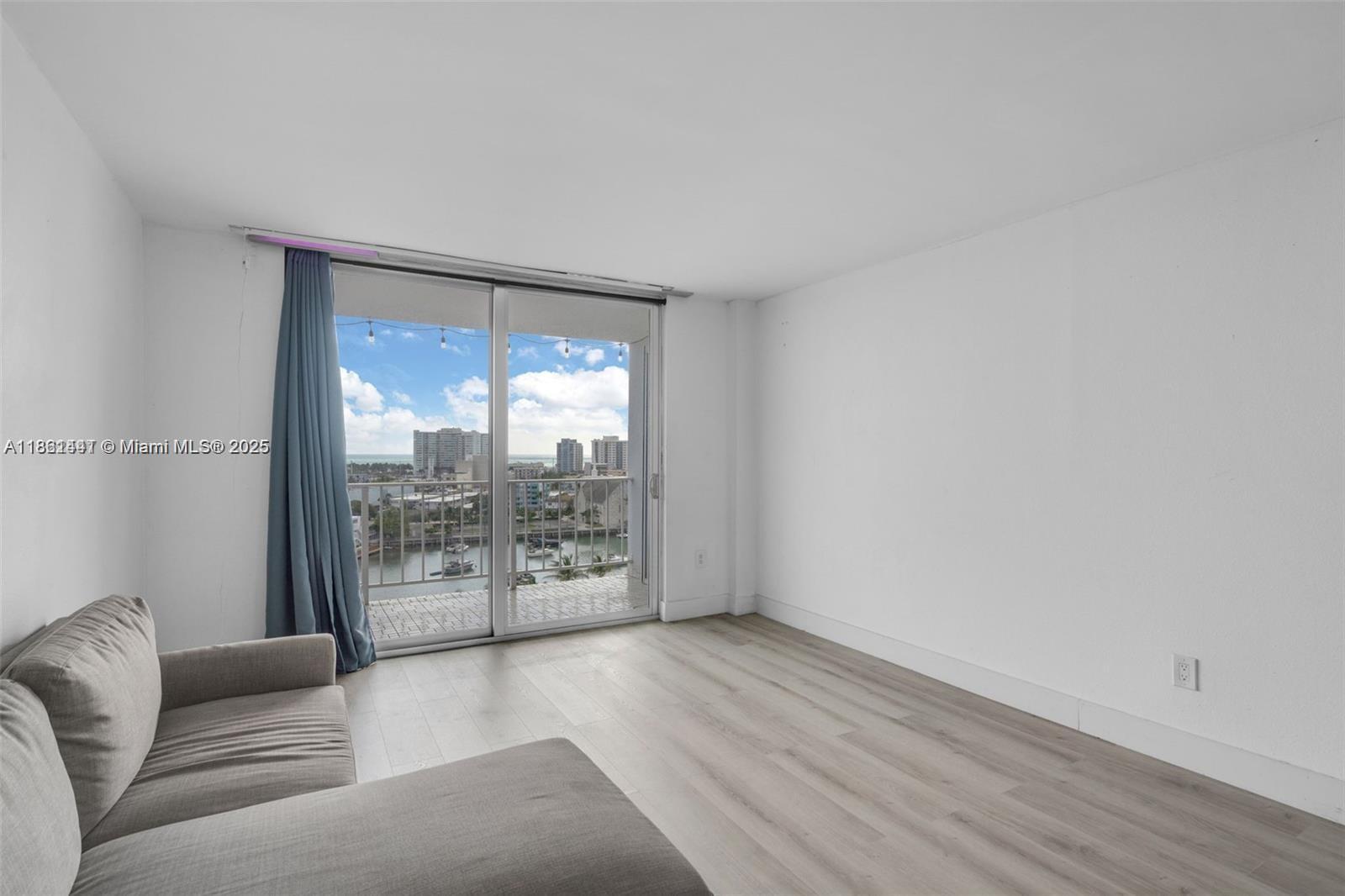 6900 Bay Dr #11F, Miami Beach FL 33141