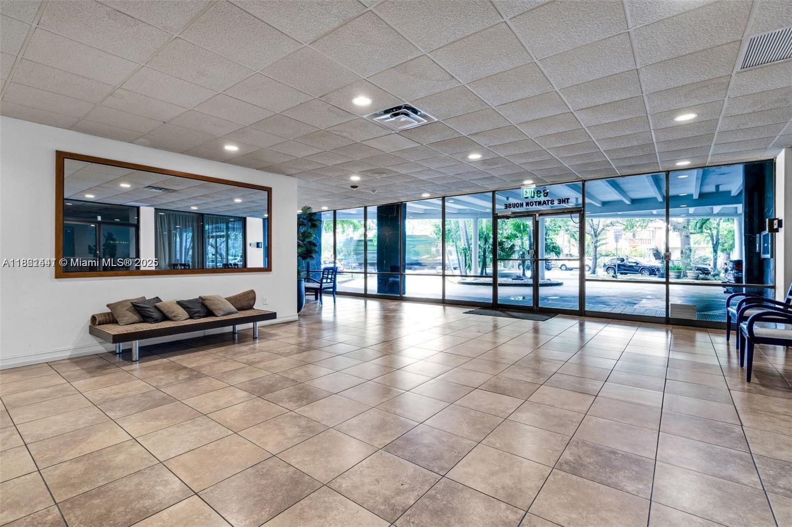 6900 Bay Dr #11F, Miami Beach FL 33141