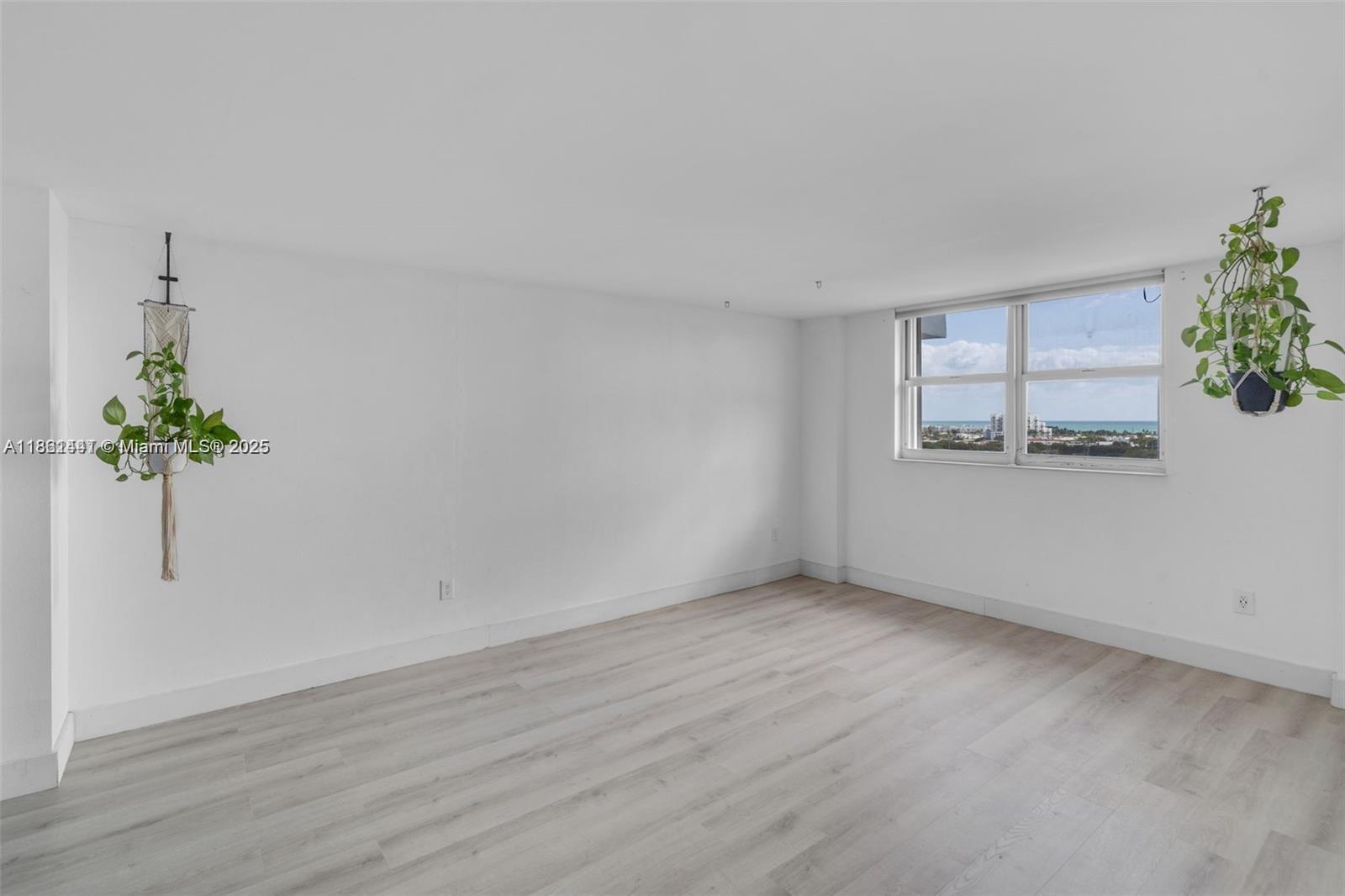 6900 Bay Dr #11F, Miami Beach FL 33141