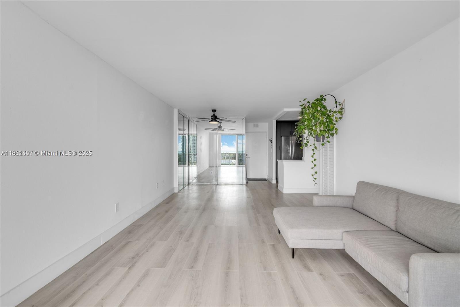 6900 Bay Dr #11F, Miami Beach FL 33141
