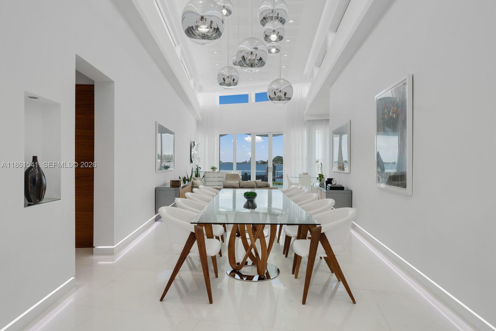1825 Cleveland Rd, Miami Beach FL 33141