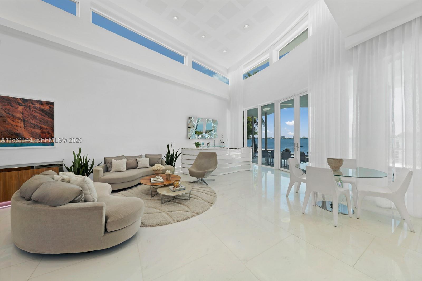 1825 Cleveland Rd, Miami Beach FL 33141