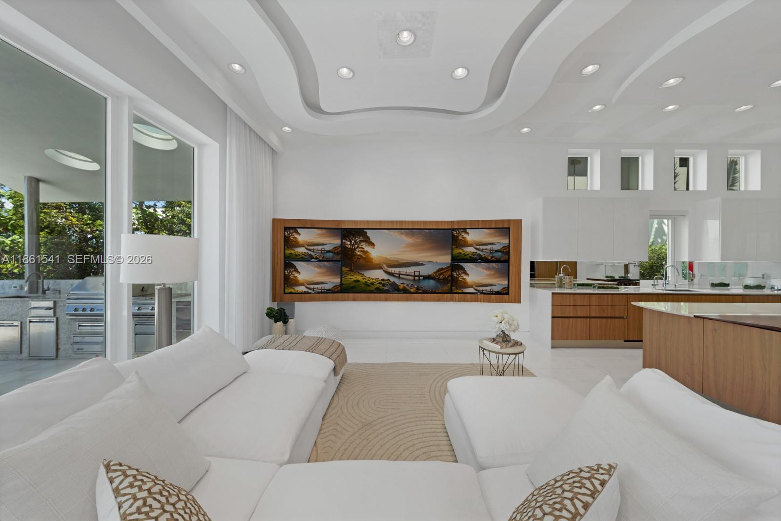 1825 Cleveland Rd, Miami Beach FL 33141
