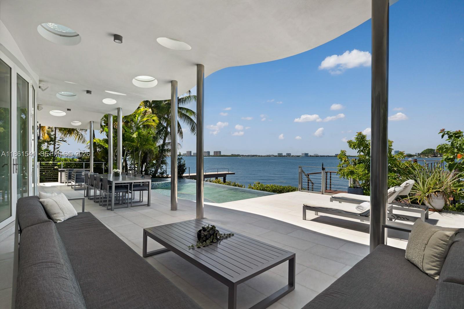 1825 Cleveland Rd, Miami Beach FL 33141