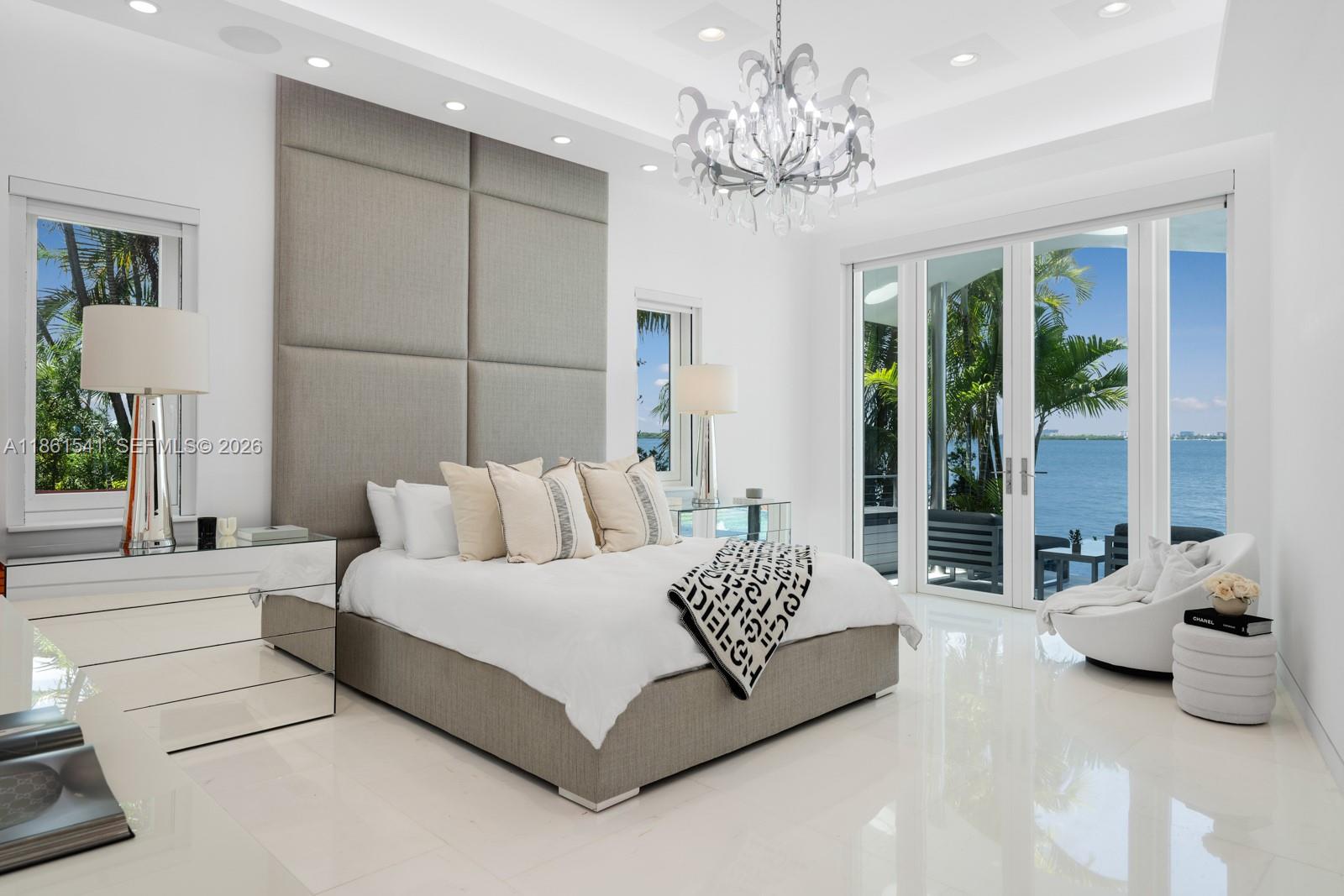 1825 Cleveland Rd, Miami Beach FL 33141