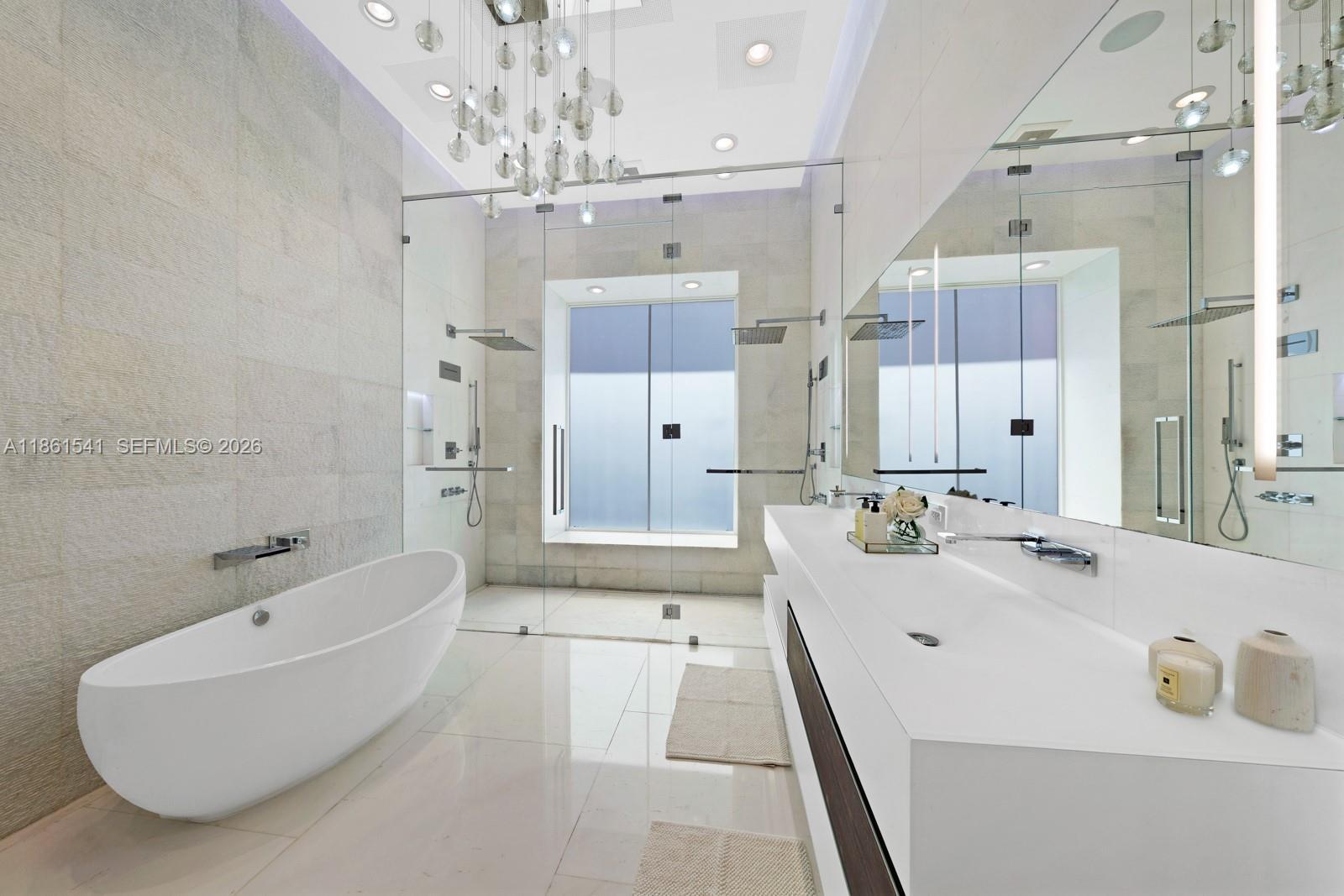1825 Cleveland Rd, Miami Beach FL 33141