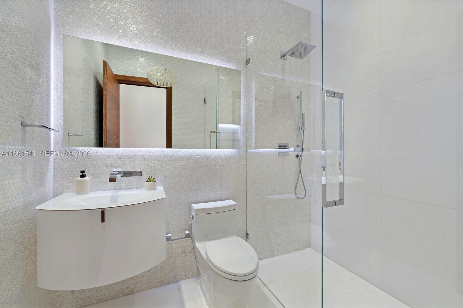 1825 Cleveland Rd, Miami Beach FL 33141