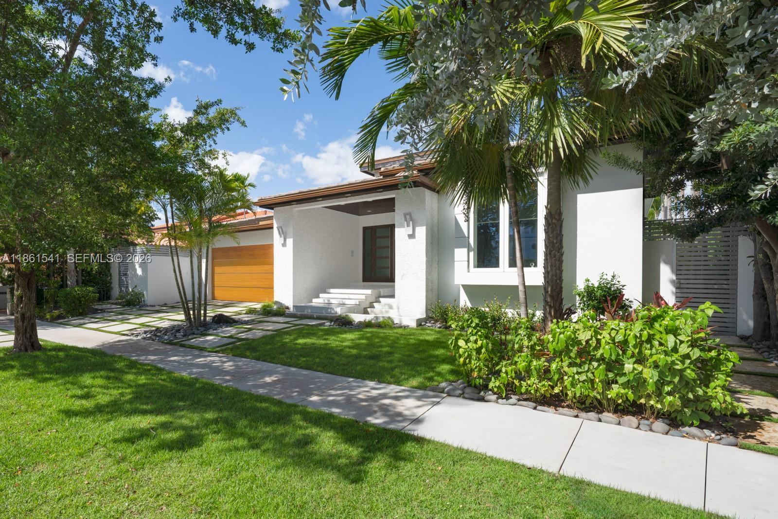1825 Cleveland Rd, Miami Beach FL 33141