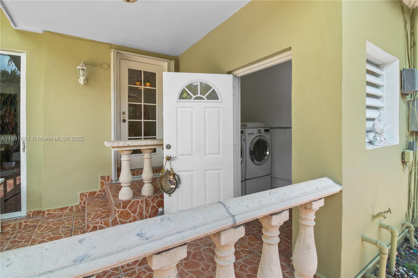 6101 SW 13th Ter, West Miami FL 33144