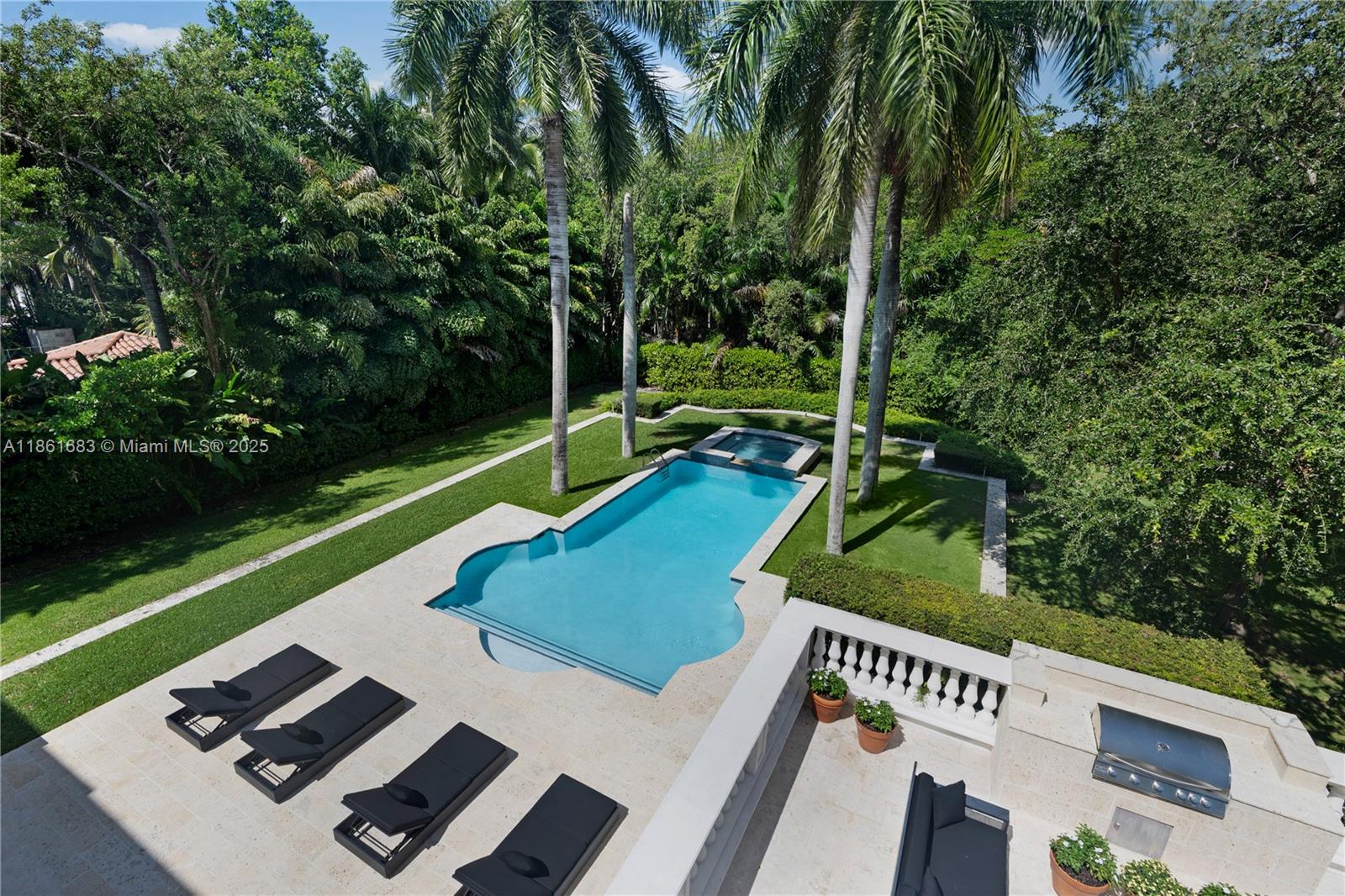 26 Tahiti Beach Island Rd, Coral Gables FL 33143