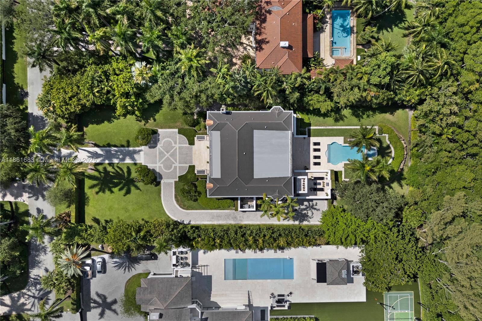 26 Tahiti Beach Island Rd, Coral Gables FL 33143