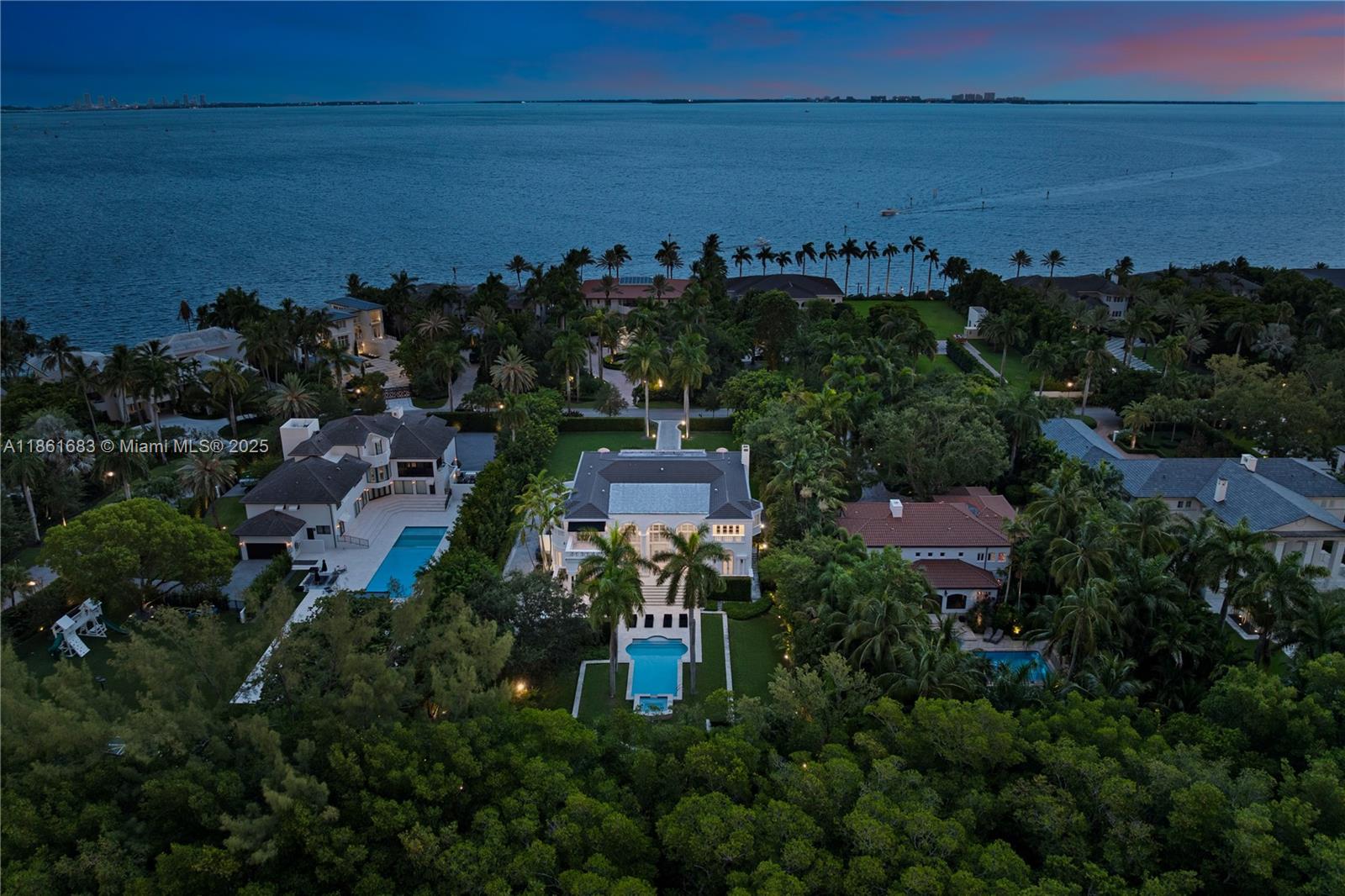 26 Tahiti Beach Island Rd, Coral Gables FL 33143