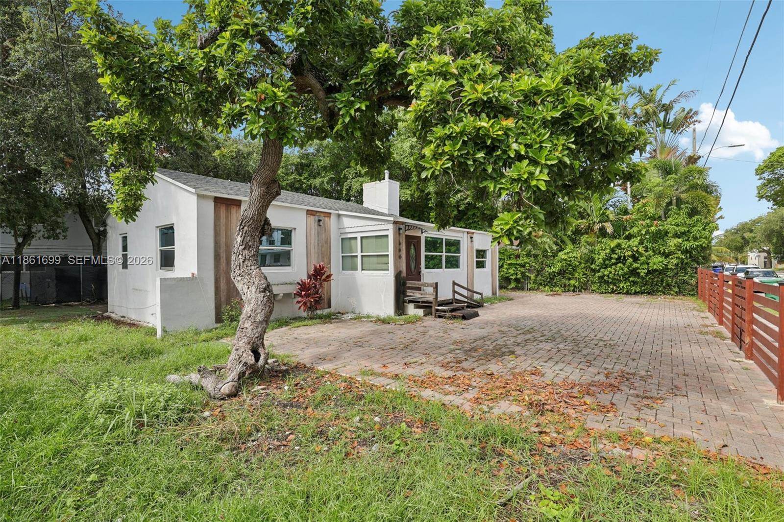 666 NE 62nd St, Miami FL 33138