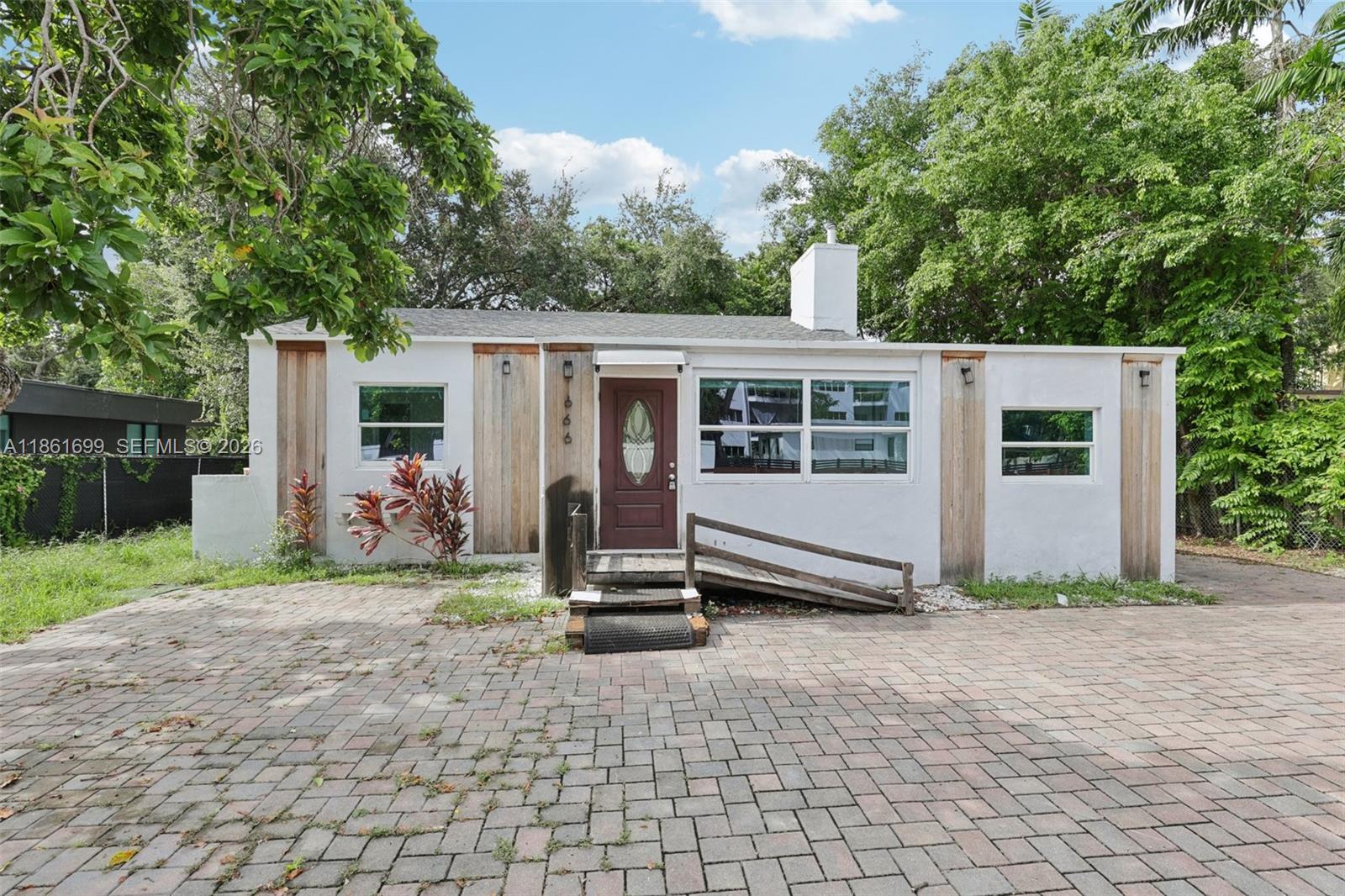 666 NE 62nd St, Miami FL 33138