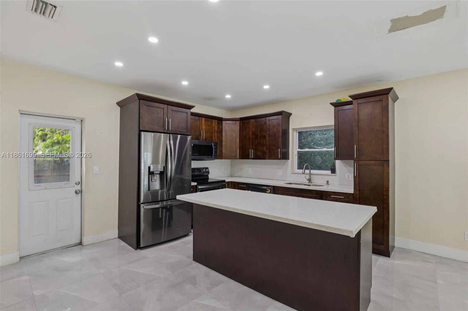 666 NE 62nd St, Miami FL 33138
