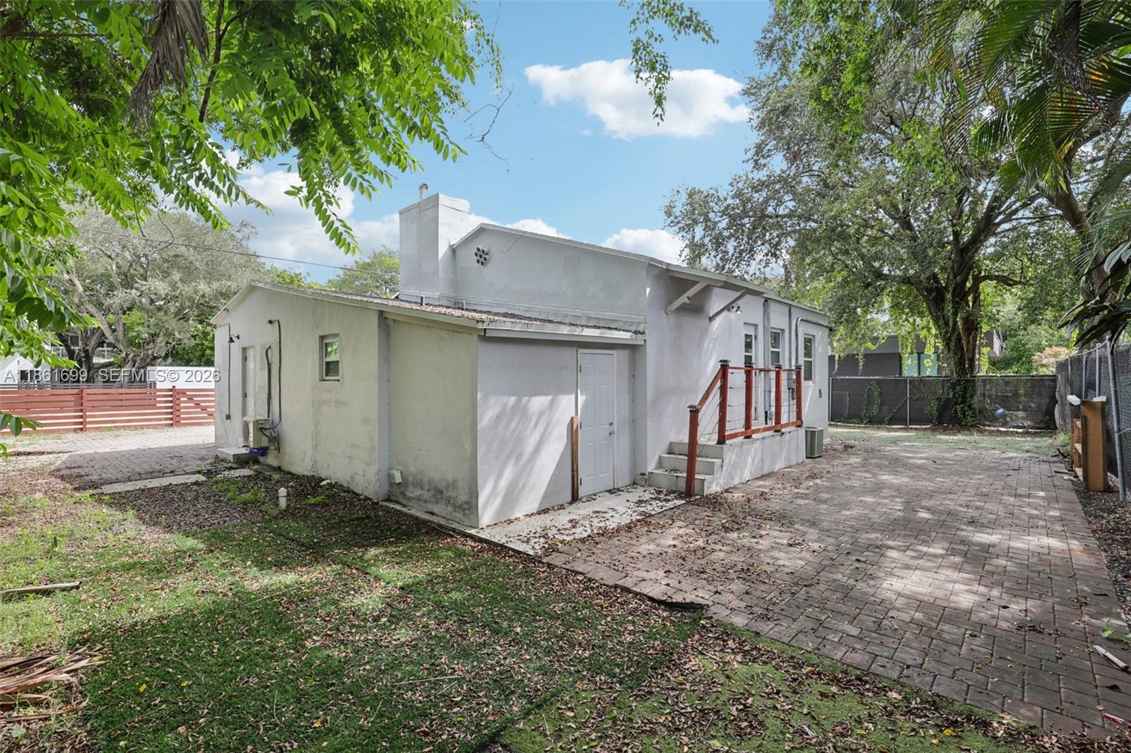 666 NE 62nd St, Miami FL 33138