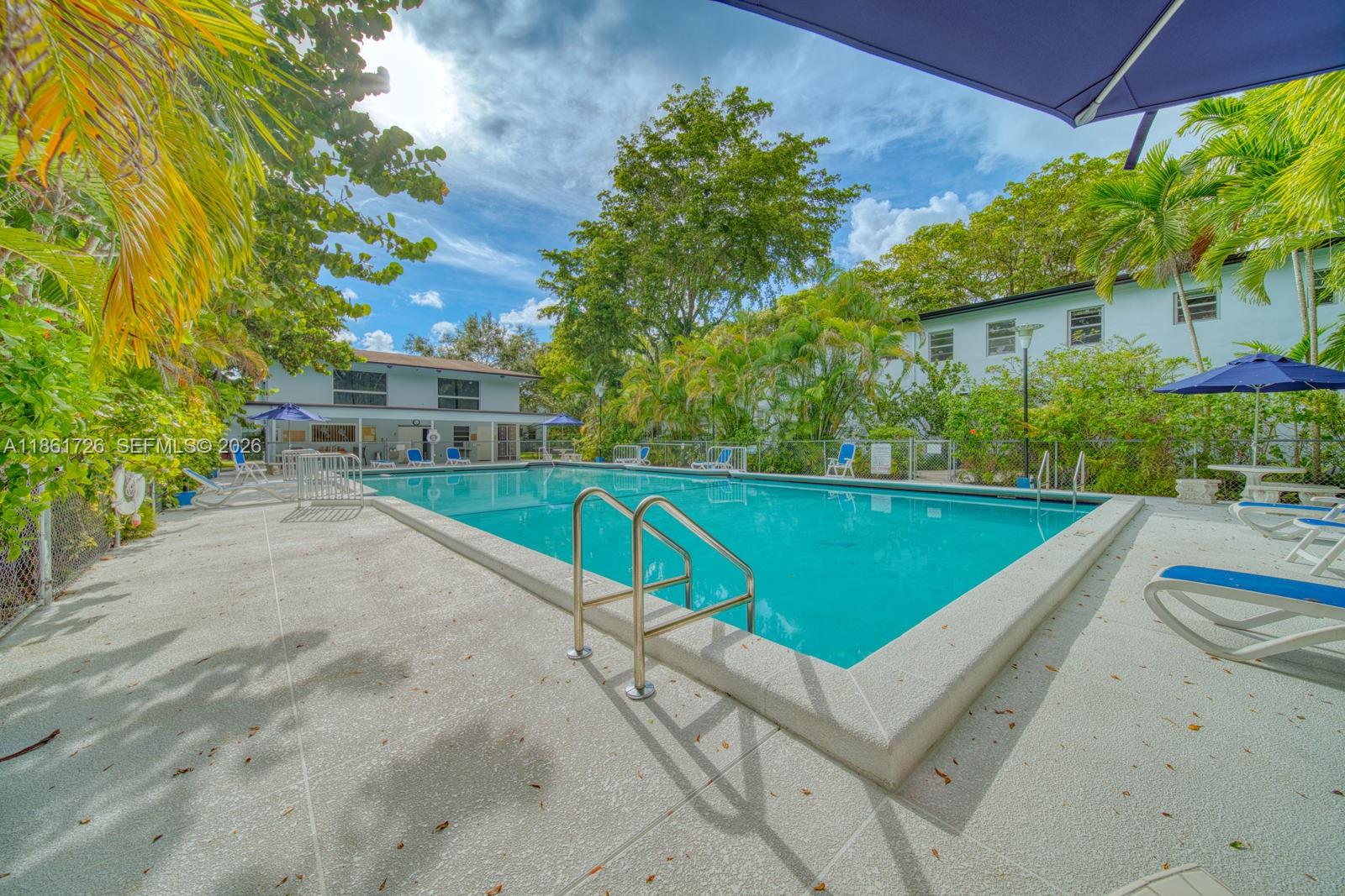 5640 SW 78th St #124C, Miami FL 33143