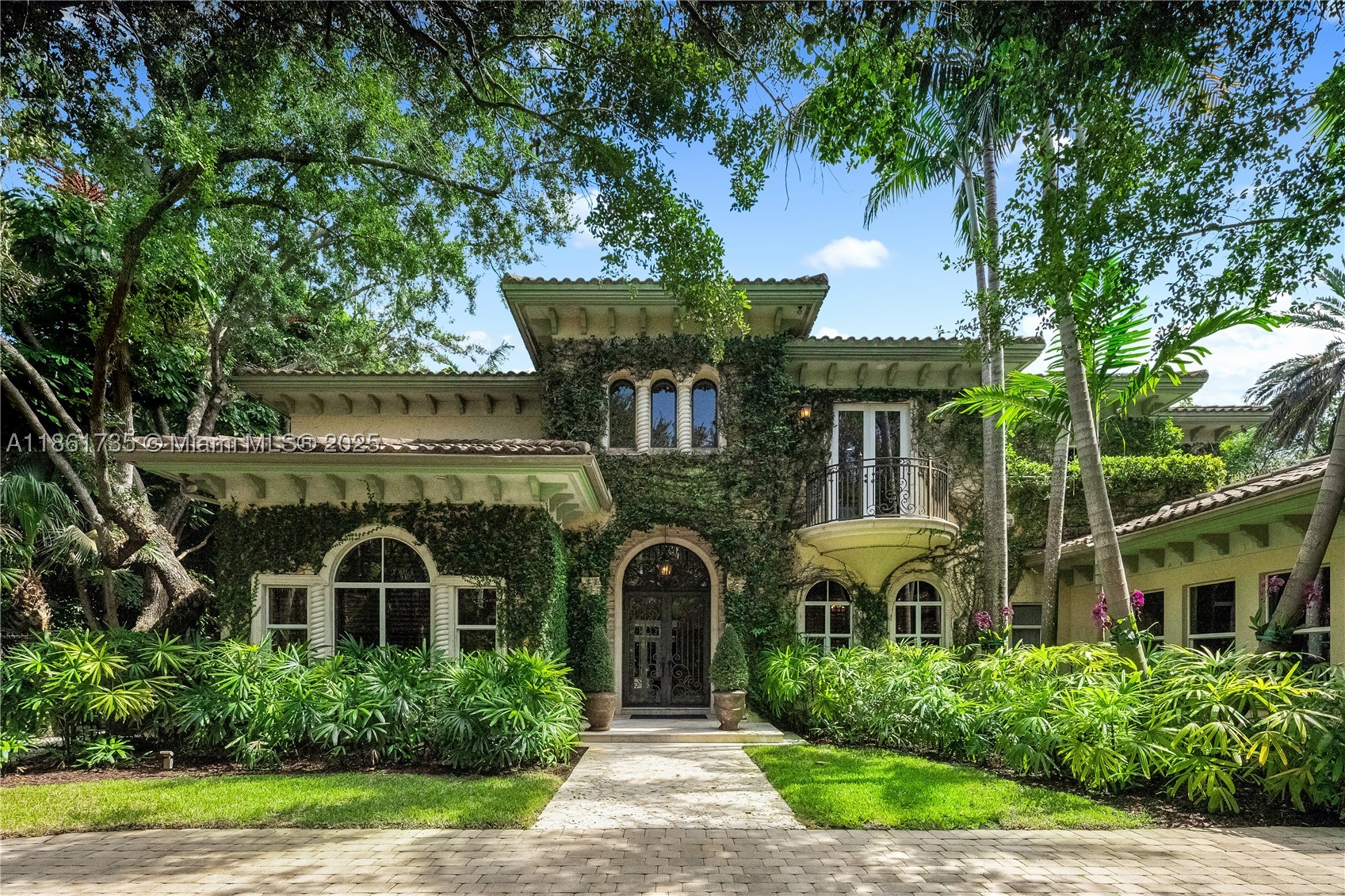 5100 SW 86th St, Miami FL 33143
