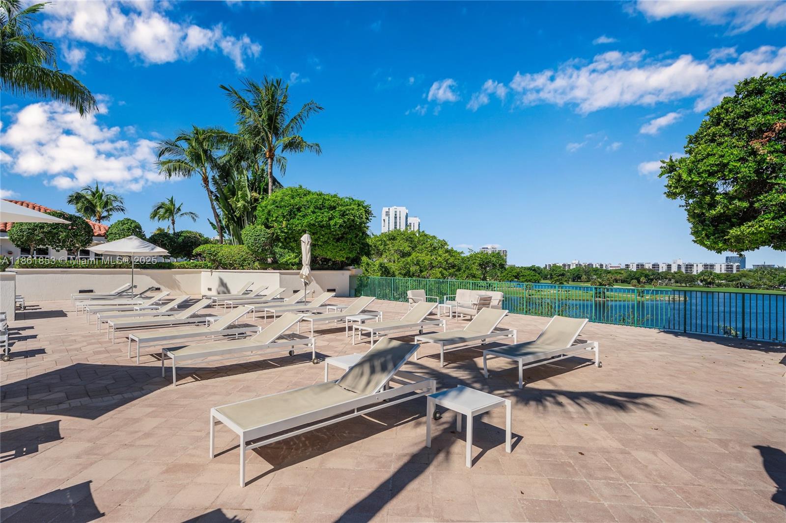 19900 E Country Club Dr #612, Aventura FL 33180