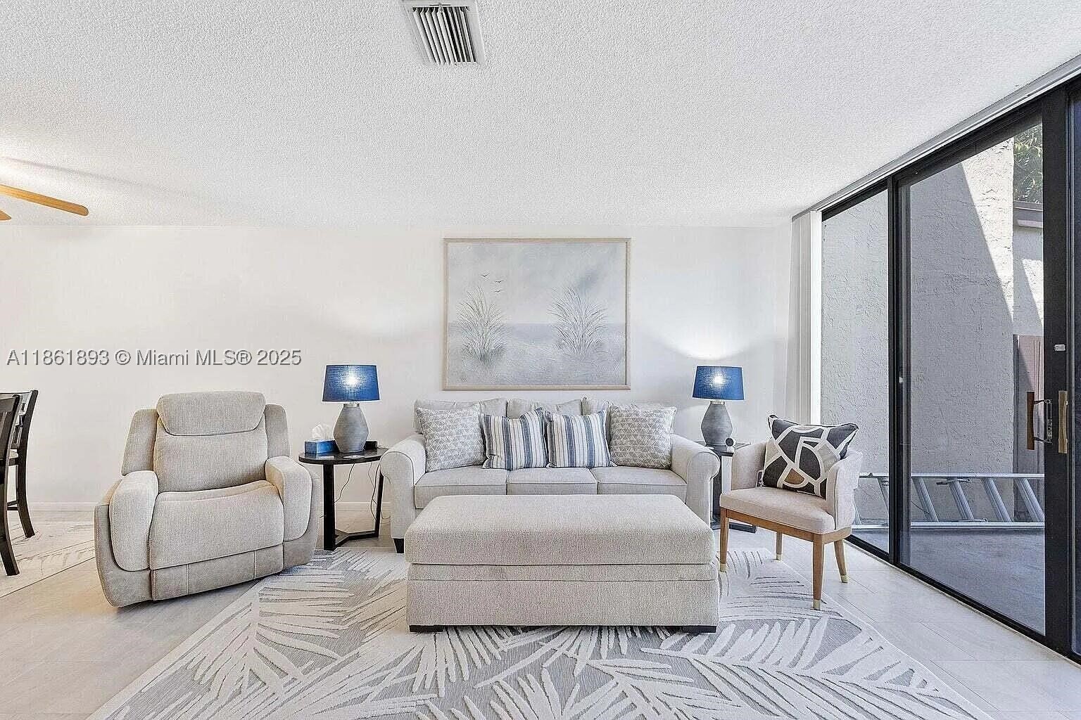 4575 S Carambola Cir S #27206, Coconut Creek FL 33066