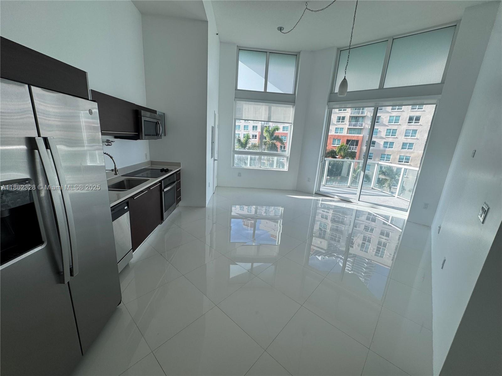 1900 N Bayshore Dr #810, Miami FL 33132