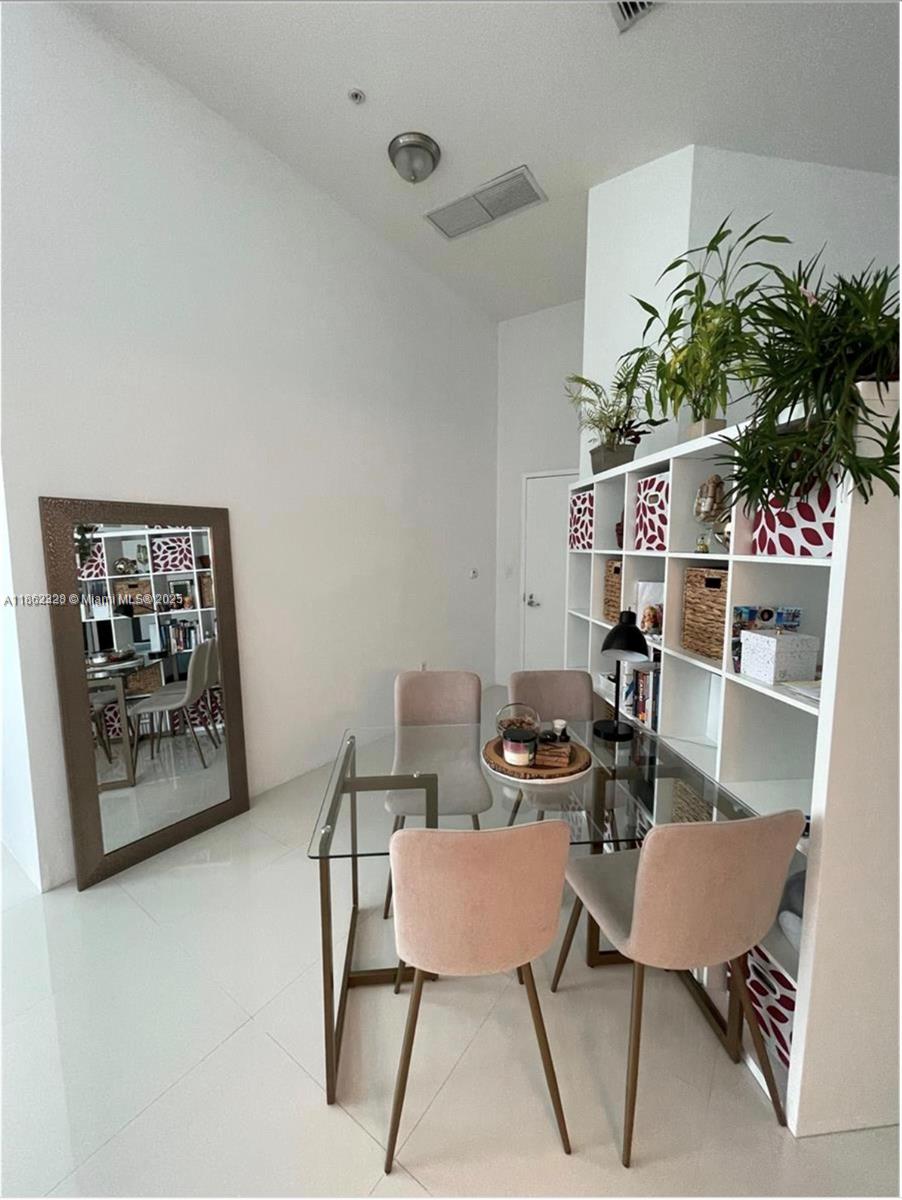 1900 N Bayshore Dr #810, Miami FL 33132