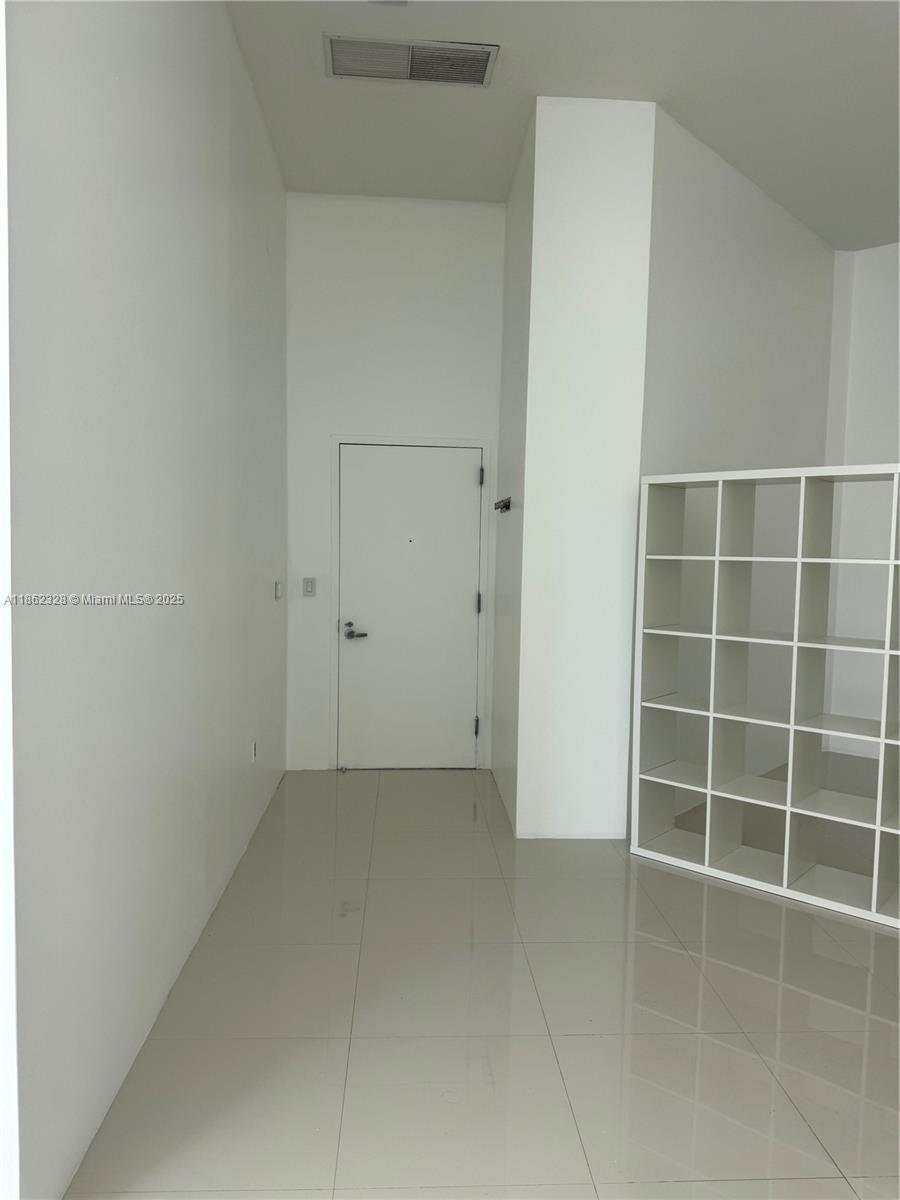 1900 N Bayshore Dr #810, Miami FL 33132