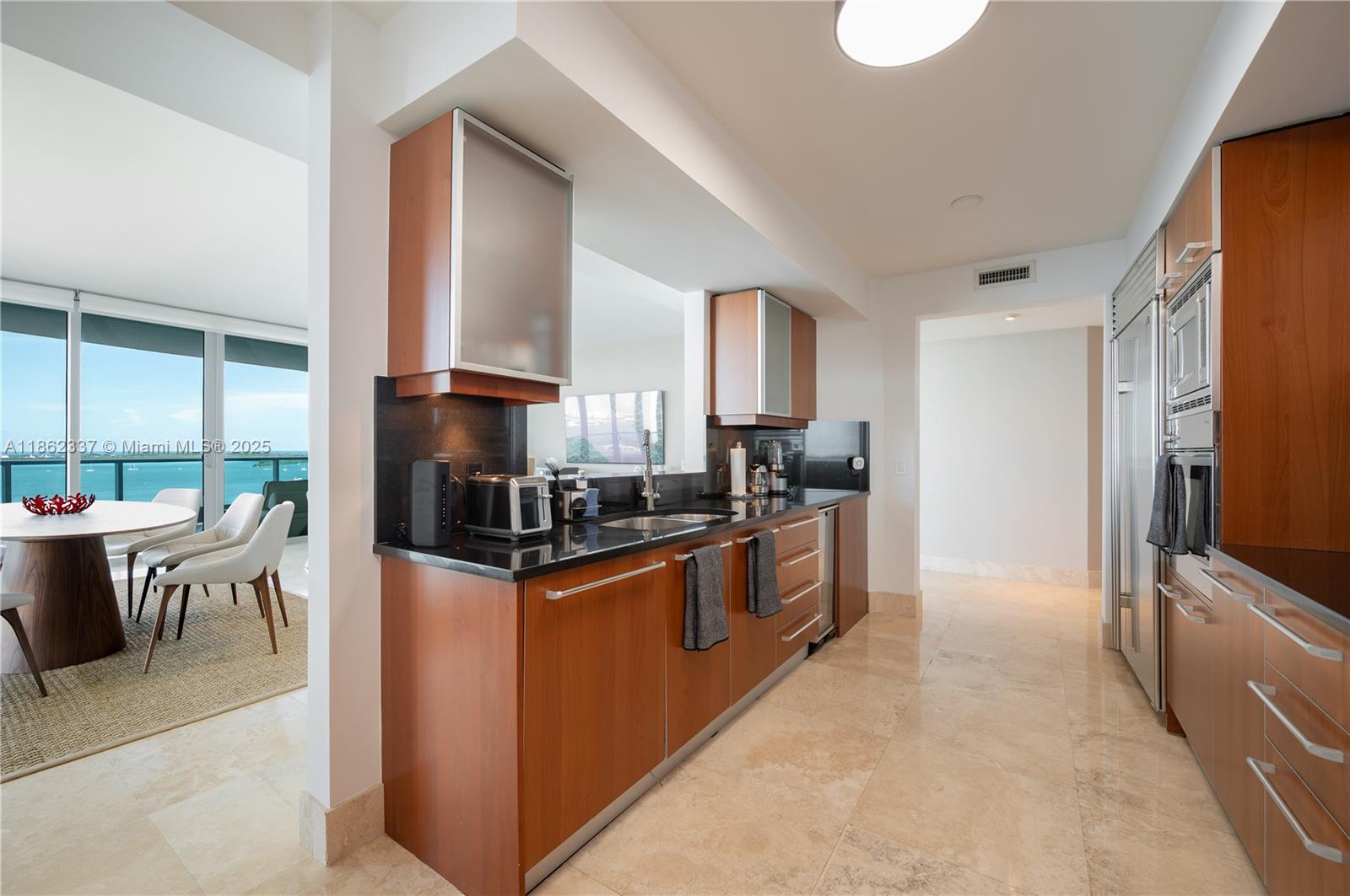 1331 Brickell Bay Dr #1801, Miami FL 33131