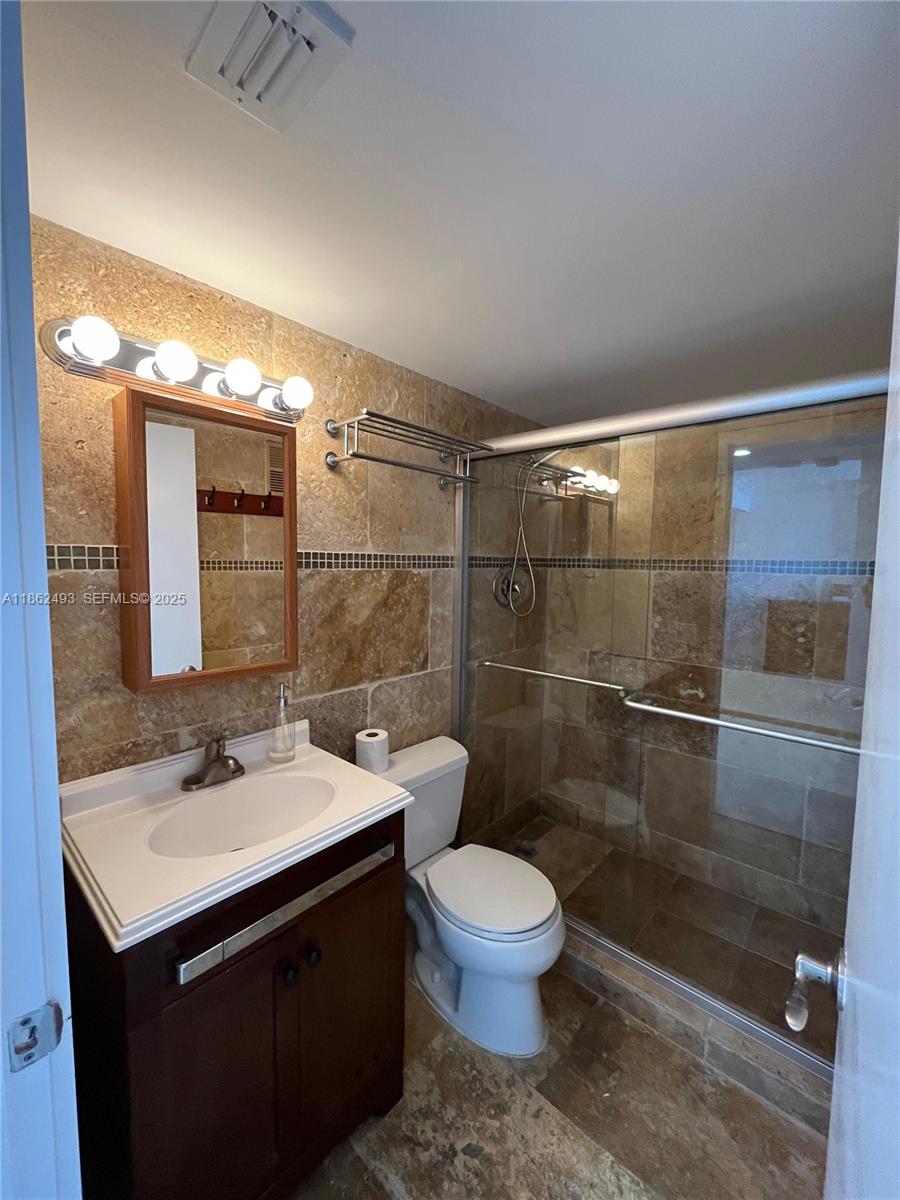 770 Claughton Island Dr #1814, Miami FL 33131