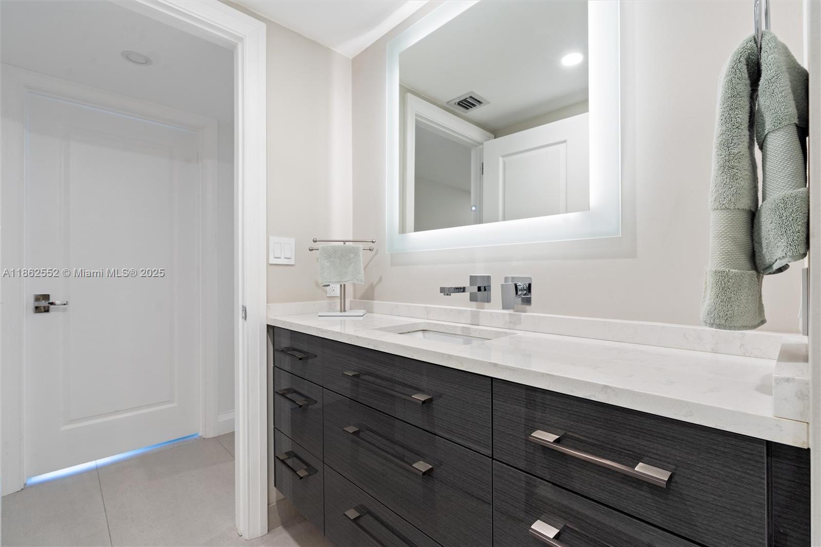 2100 S Ocean Ln #506, Fort Lauderdale FL 33316